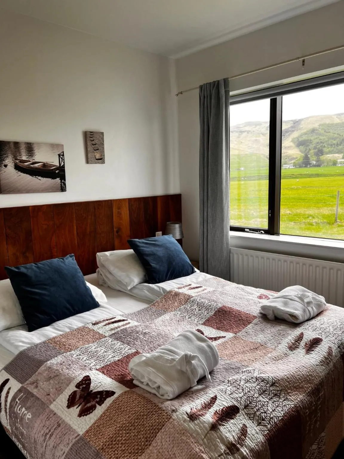 Photo of the whole room, Bed in Hotel Skógá by EJ Hotels