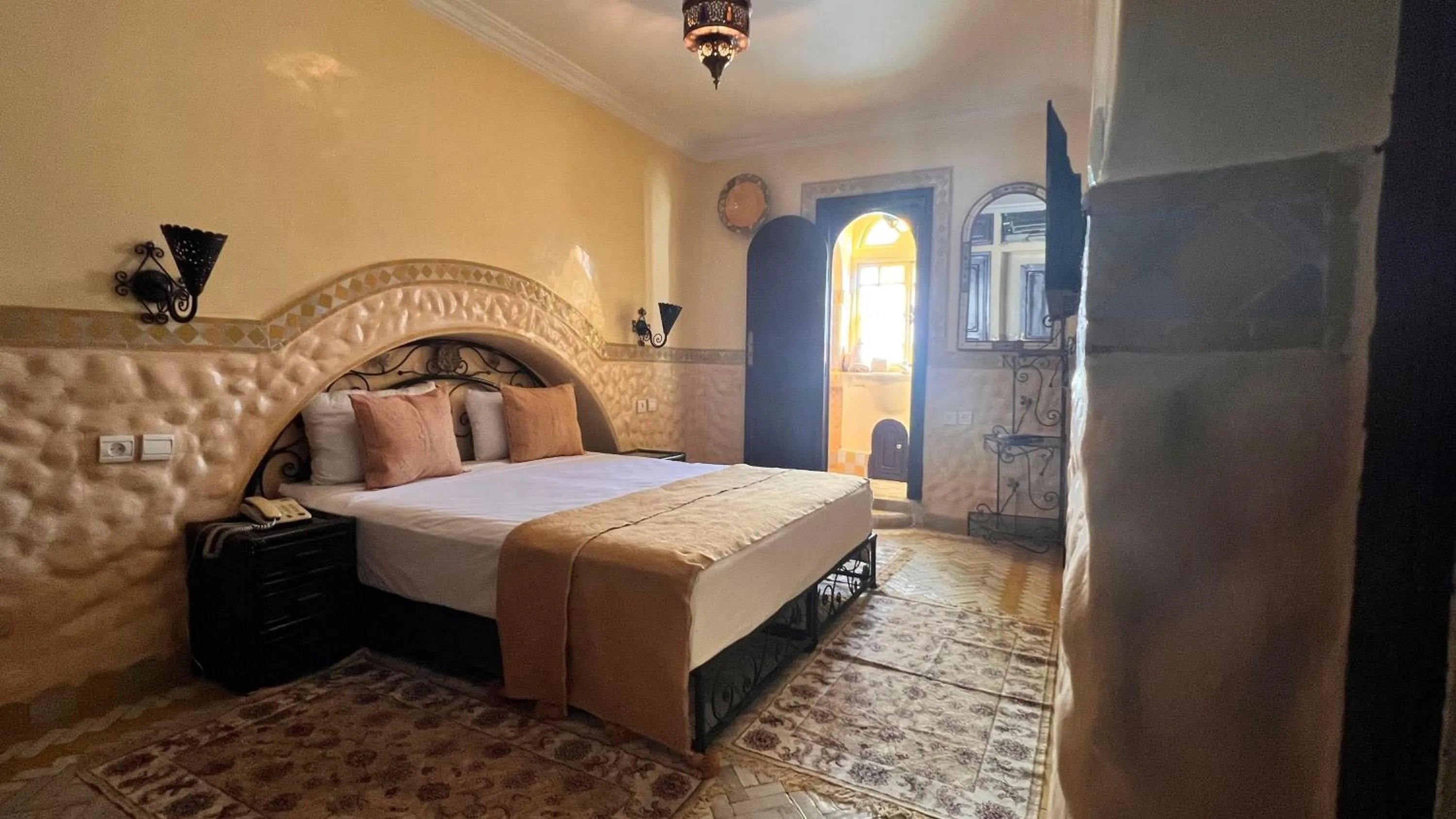 Bed in Riad Catalina