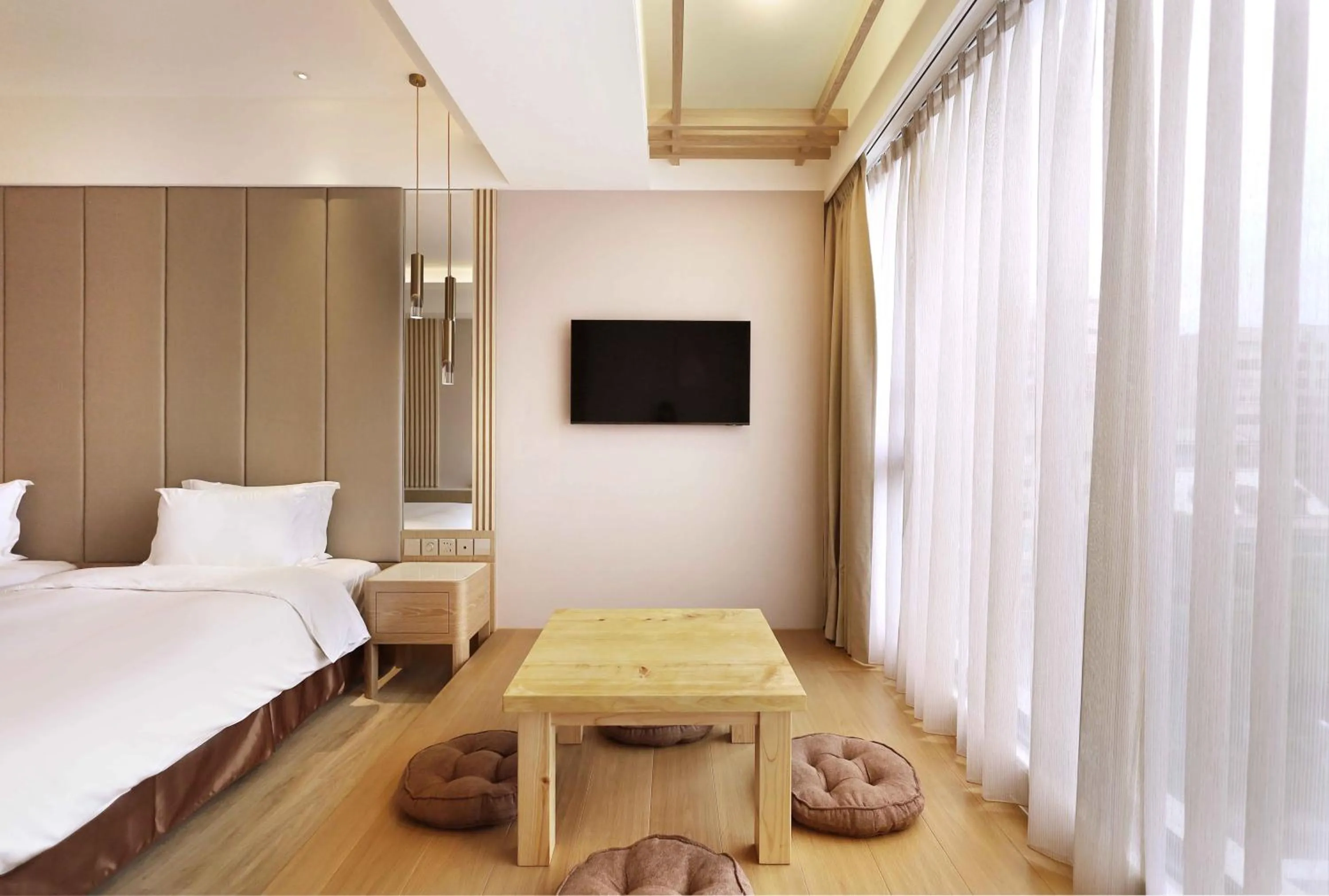 Bed in Gamalan Star Hotel