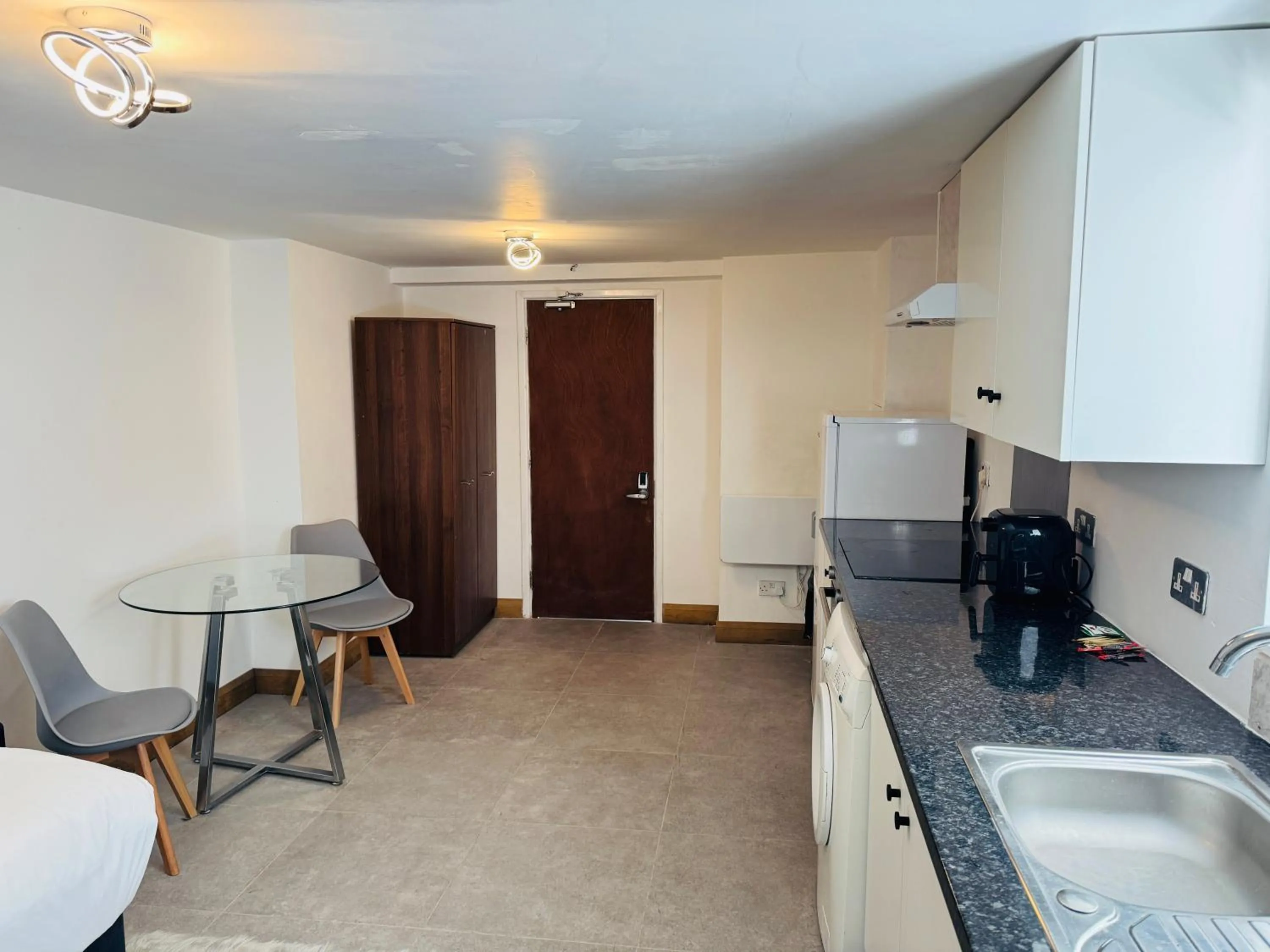 Hotels 24-7 - The Old Victoria Hotel