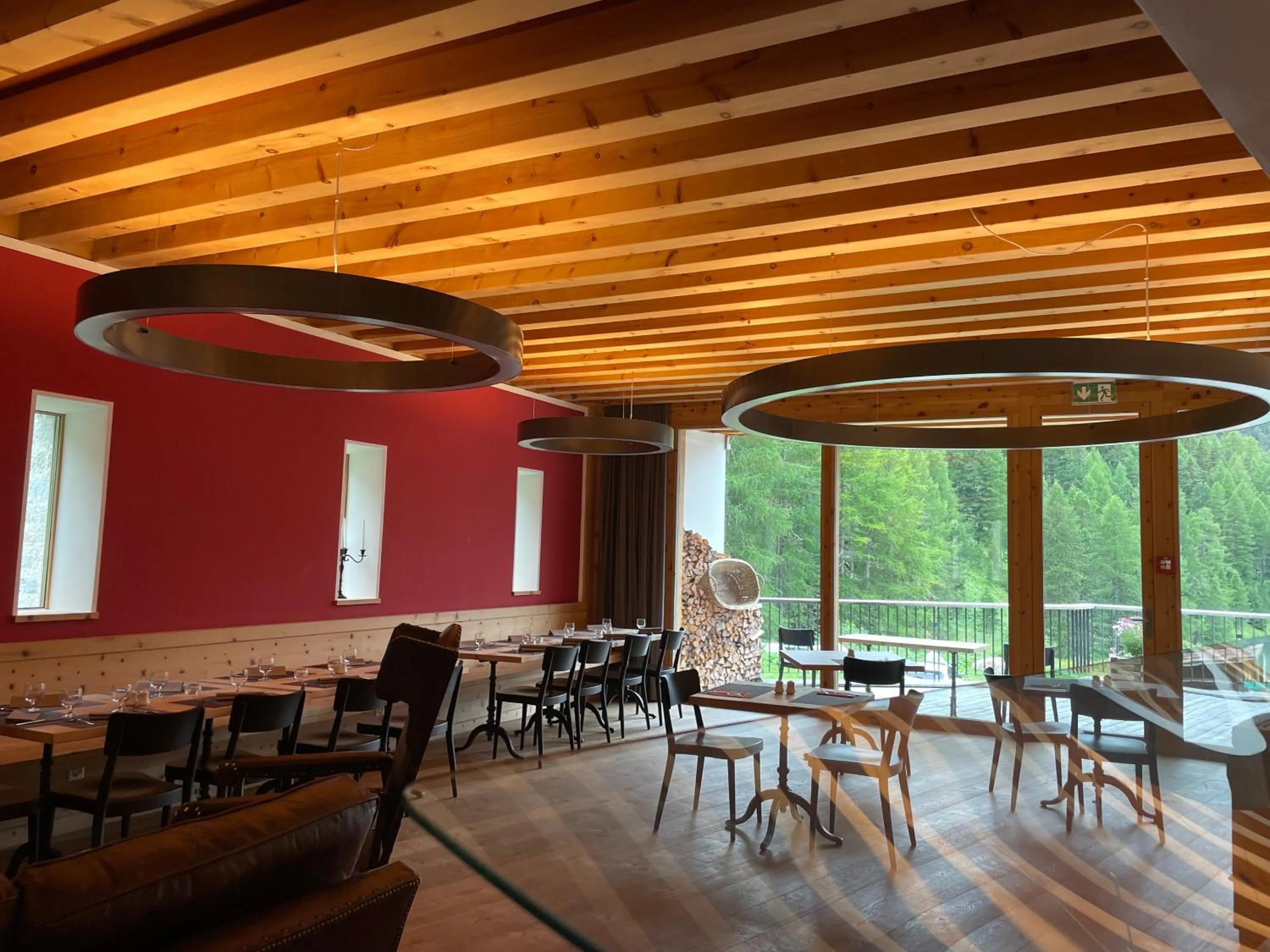 Restaurant/places to eat in Alpengasthof Crusch Alba ed Alvetern, S-charl