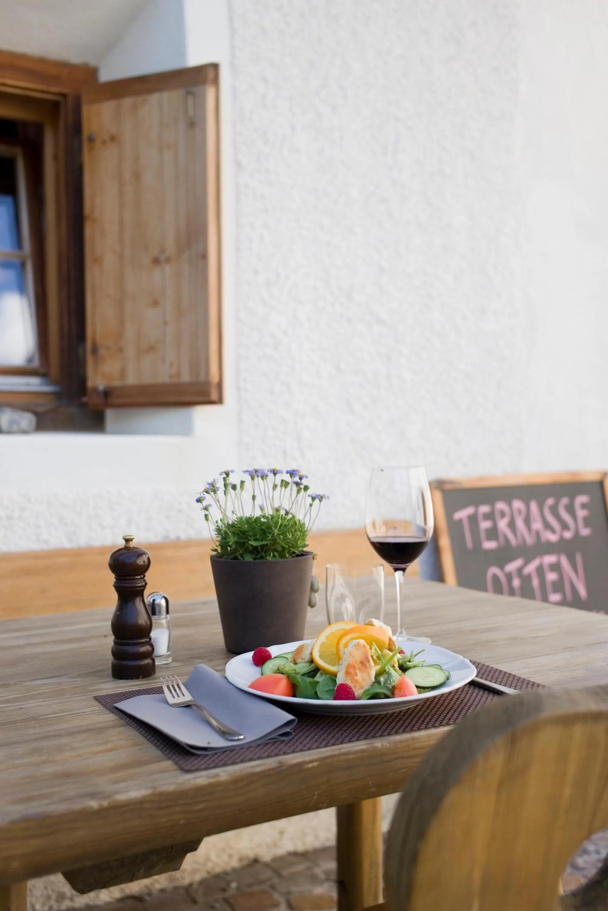 Food and drinks in Alpengasthof Crusch Alba ed Alvetern, S-charl