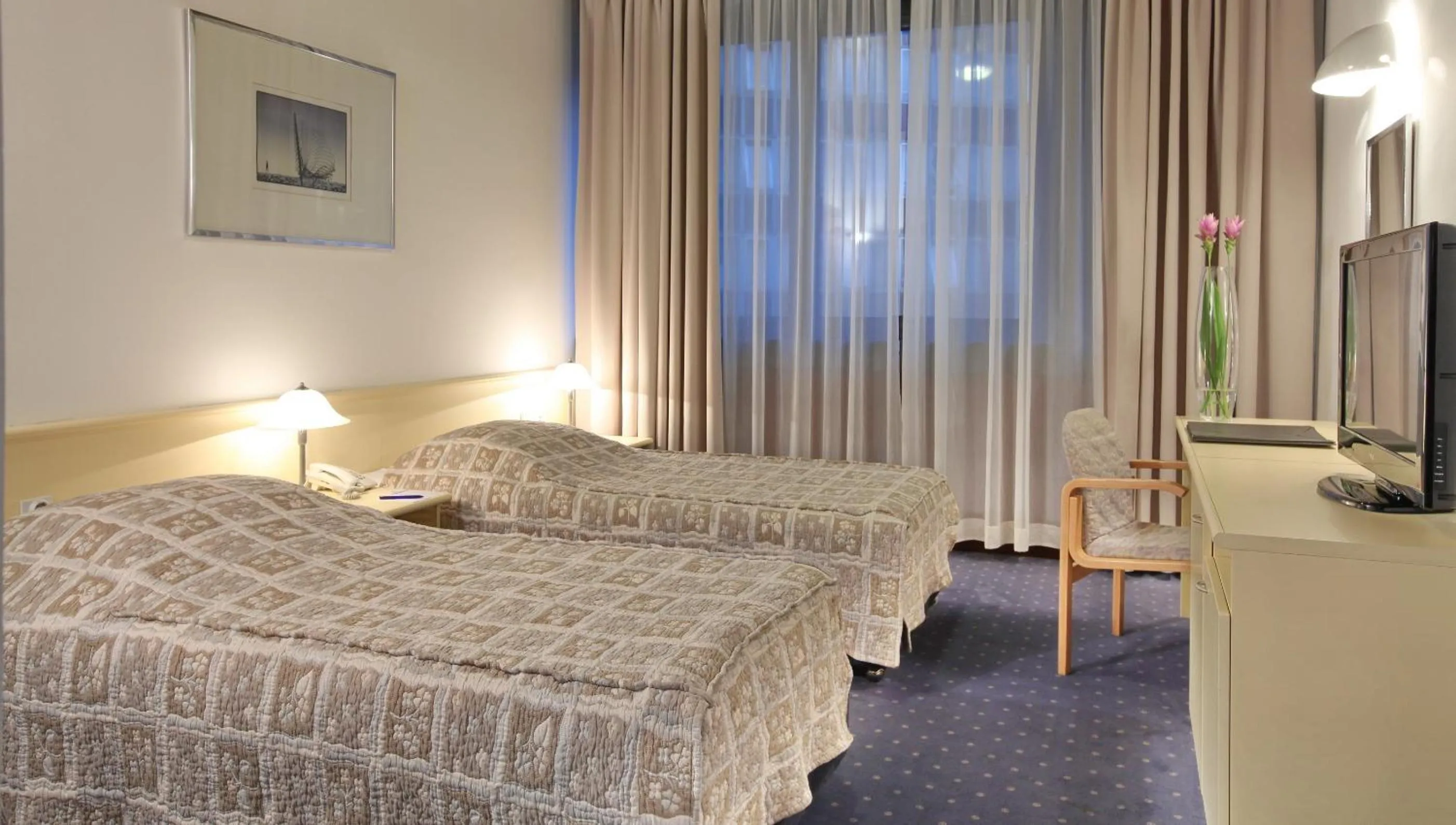 Bed in Hotel Slavija Lux