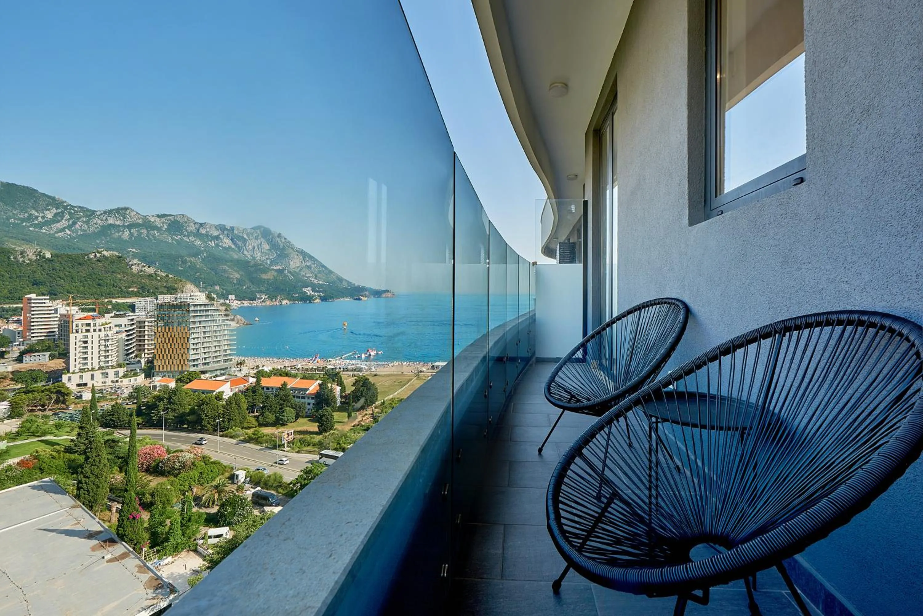 Day in Skyline resort