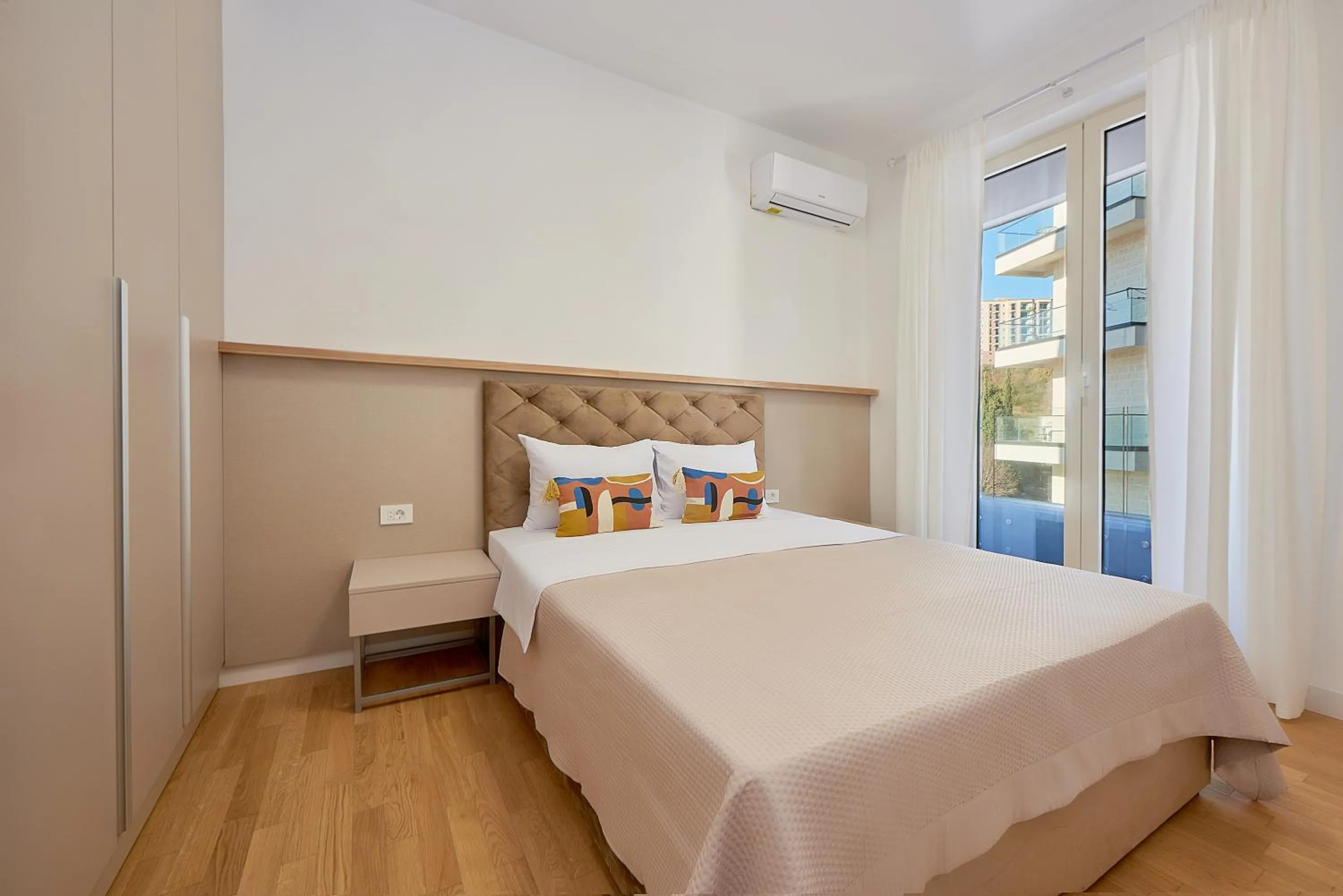 Bed in Skyline resort