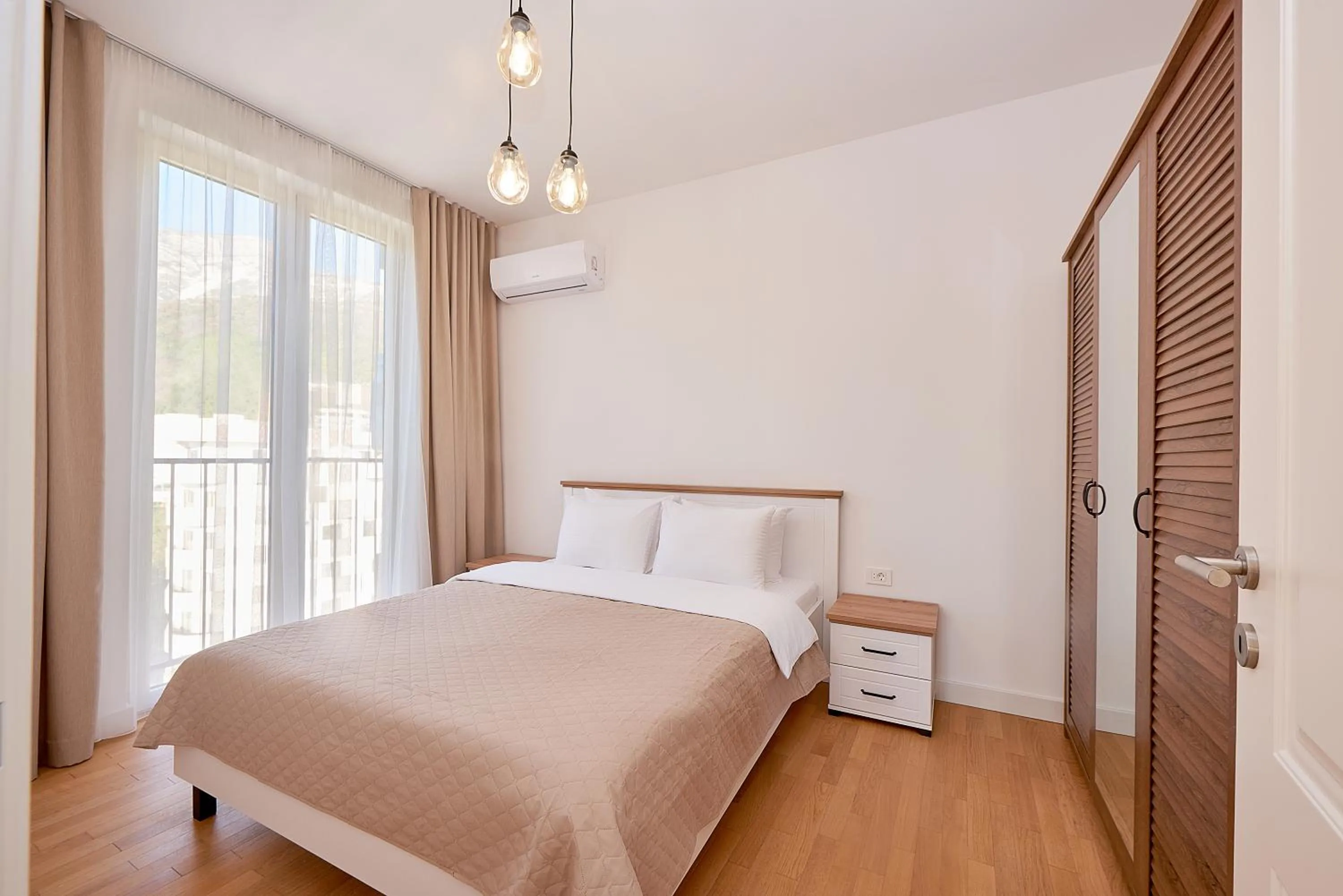 Bed in Skyline resort