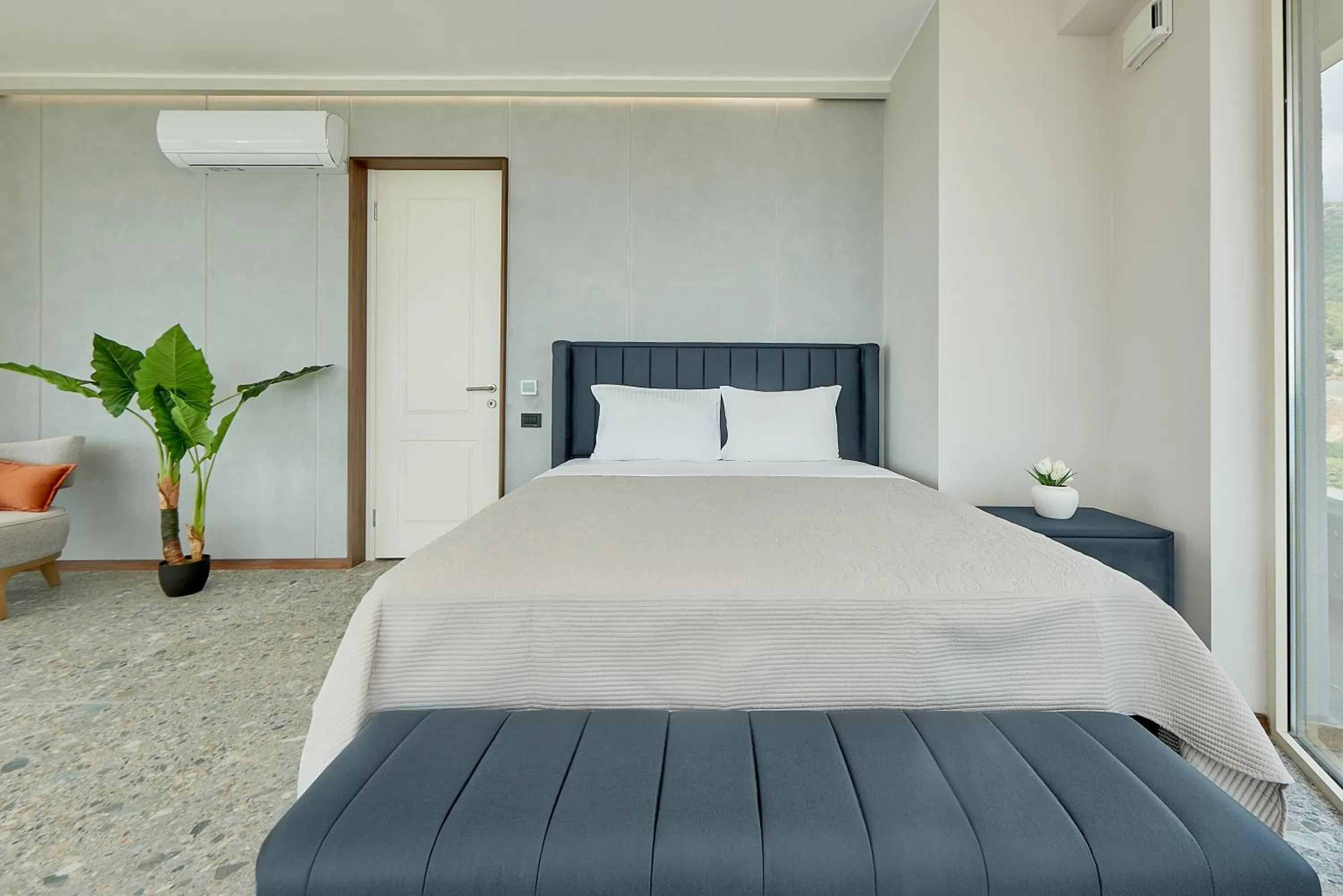 Bed in Skyline resort