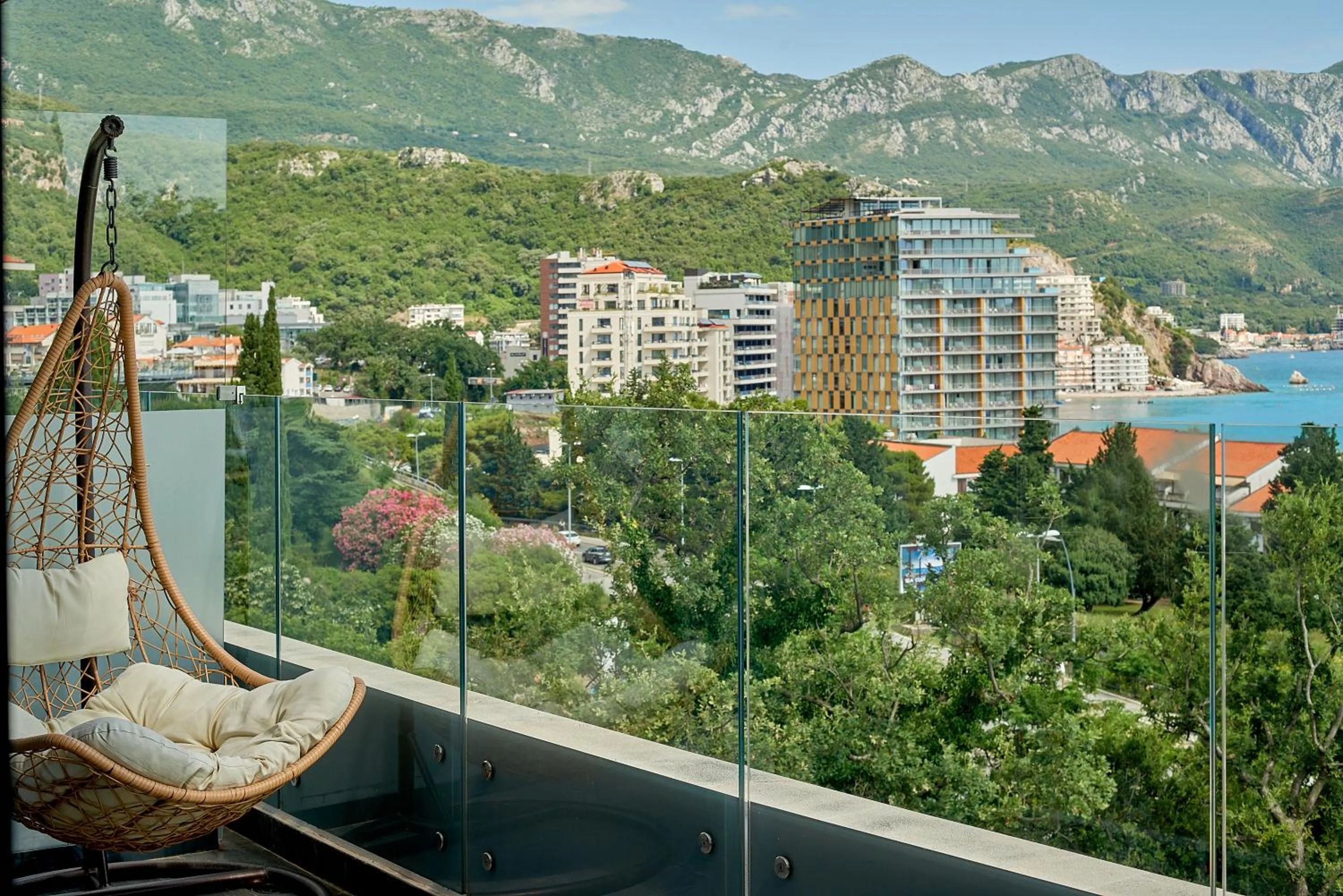 Day in Skyline resort