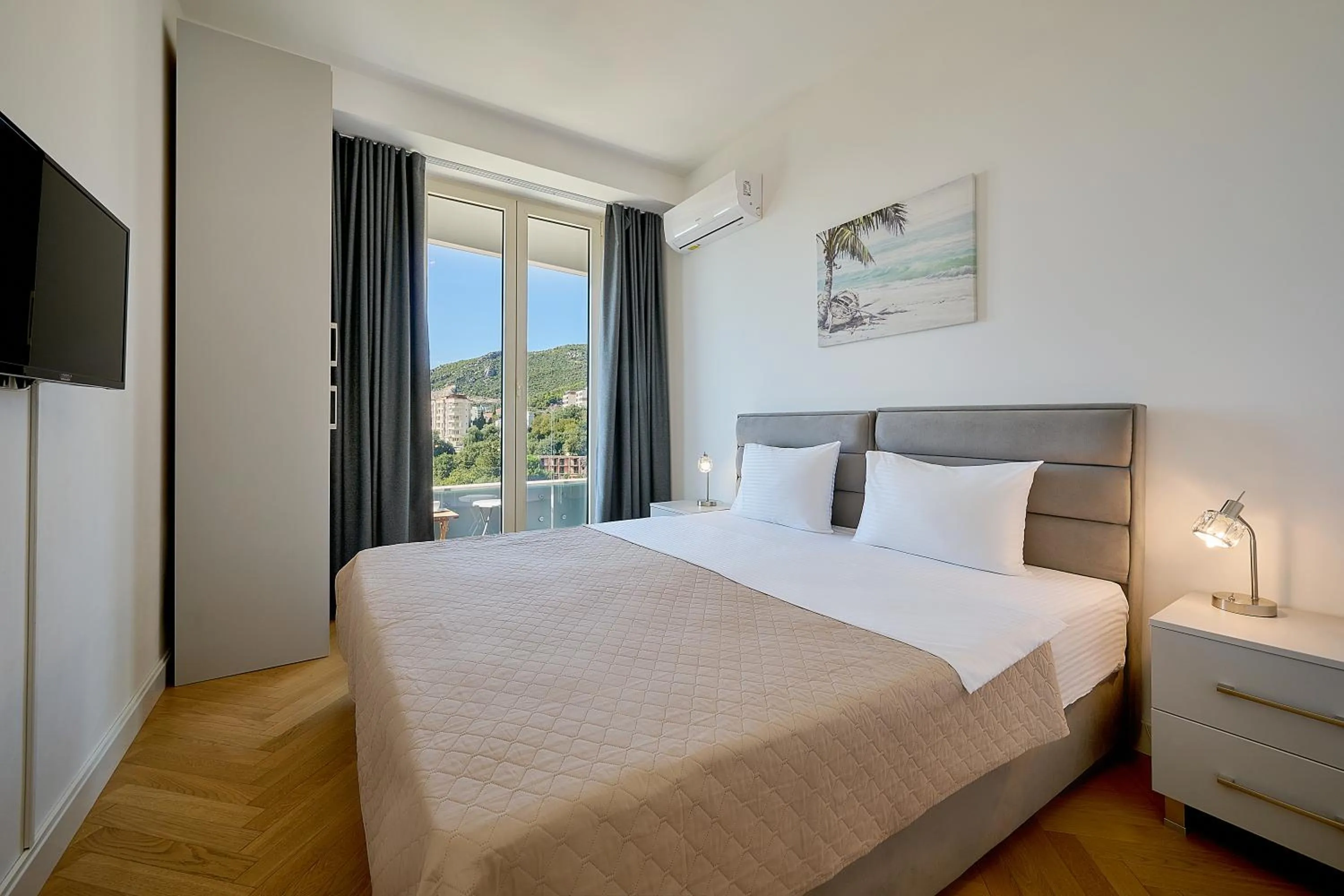 Bed in Skyline resort