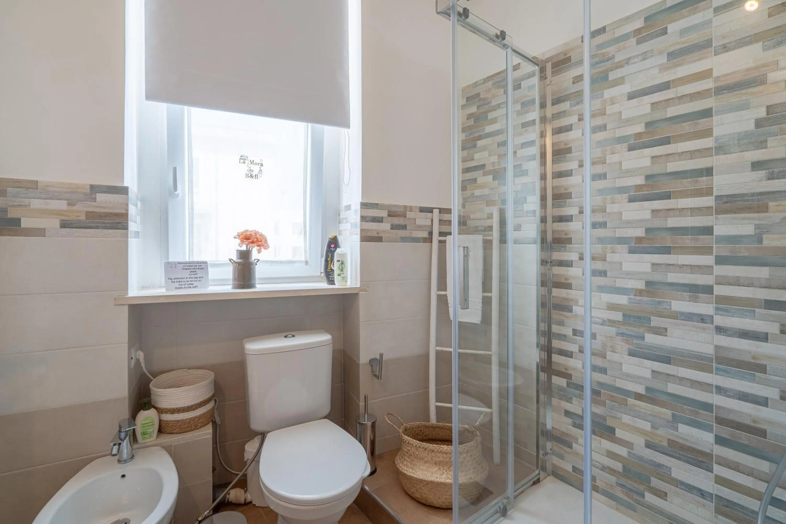 Shower, Bathroom in La Mora B&b