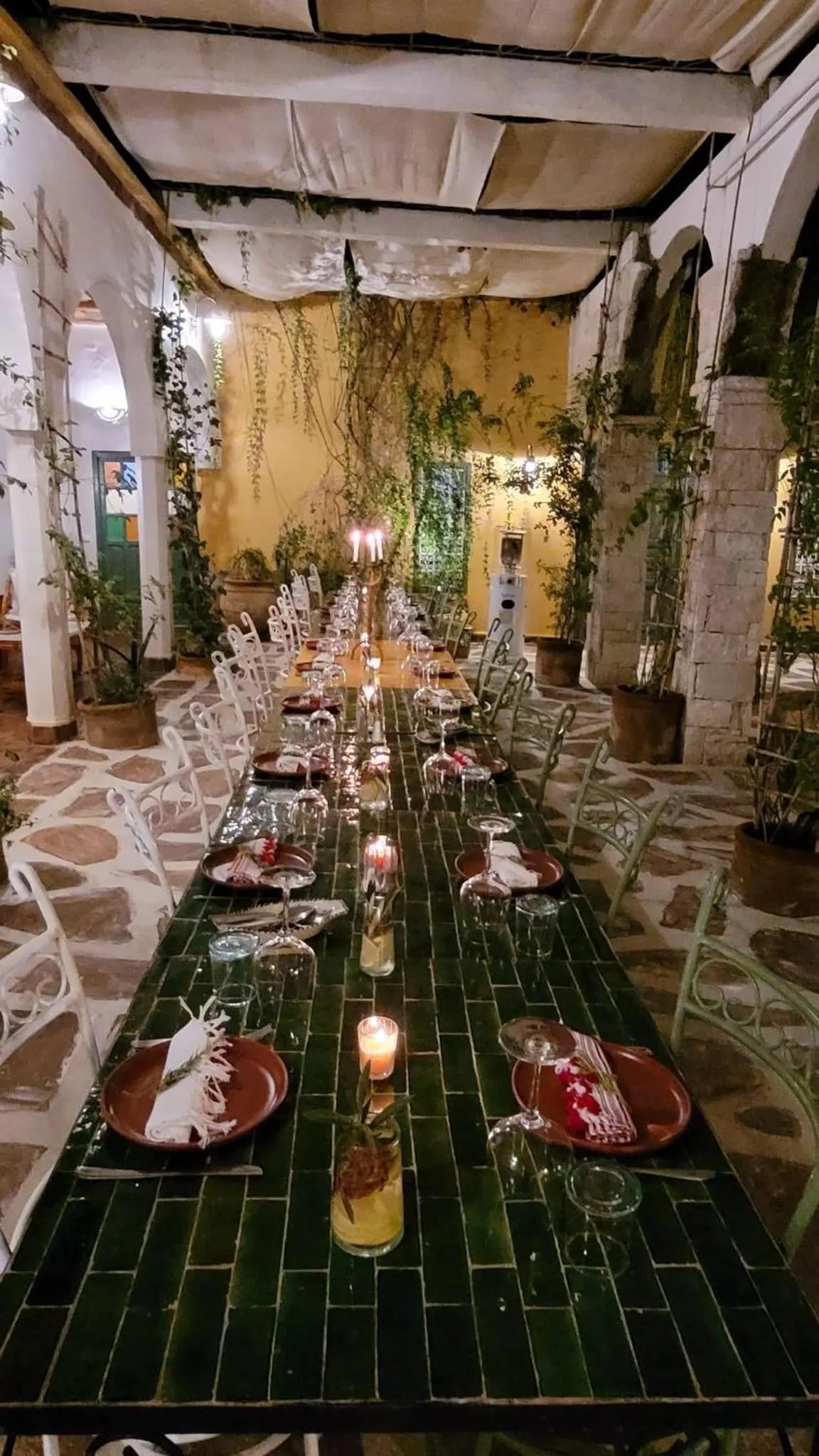 Sel d Ailleurs, Ouirgan - adults only