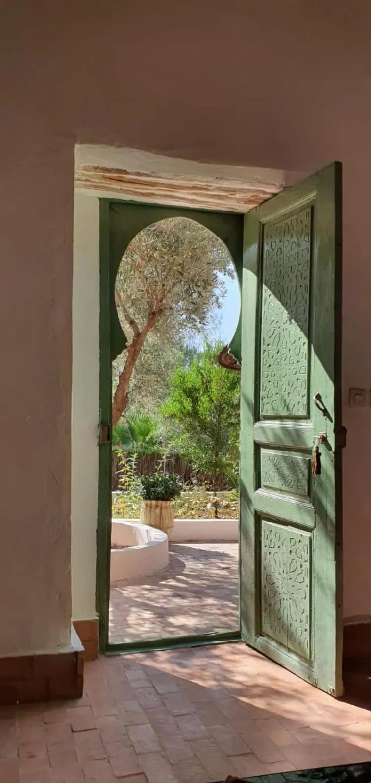 Sel d Ailleurs, Ouirgan - adults only