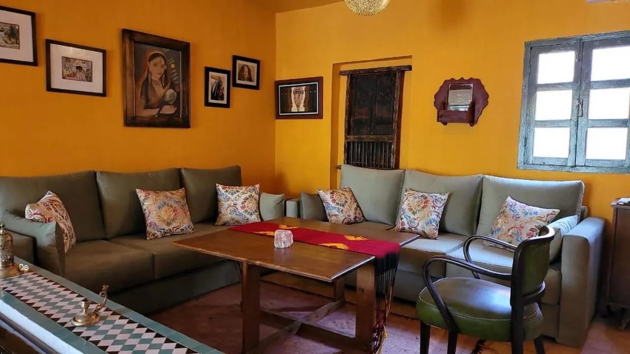 Sel d Ailleurs, Ouirgan - adults only