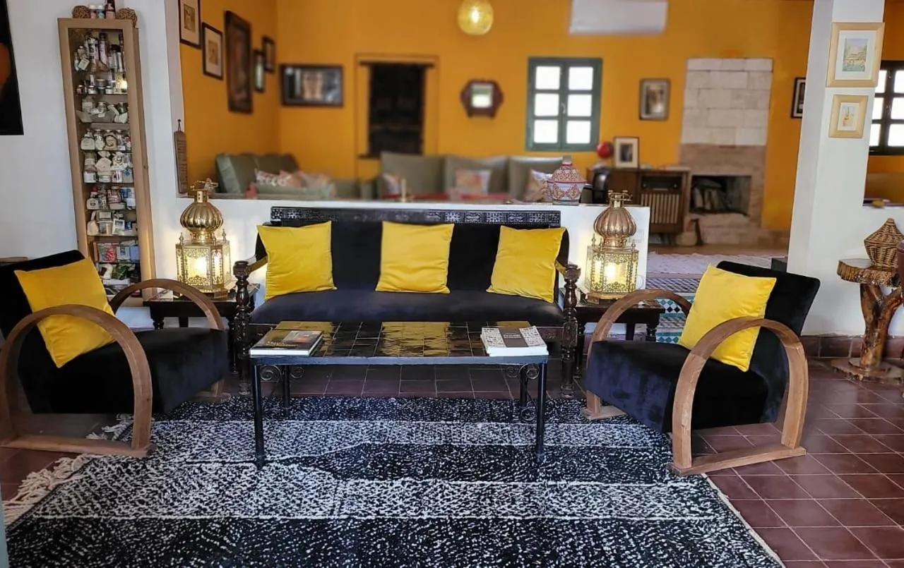 Sel d Ailleurs, Ouirgan - adults only