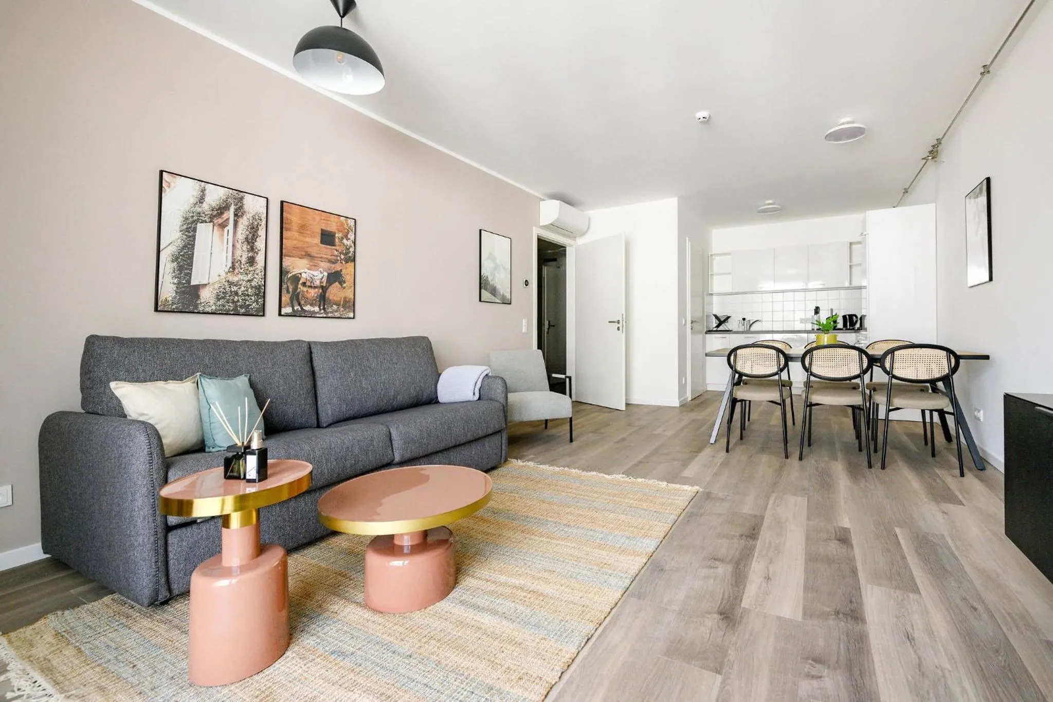 Kitchen or kitchenette in Limehome Budapest Mosonyi