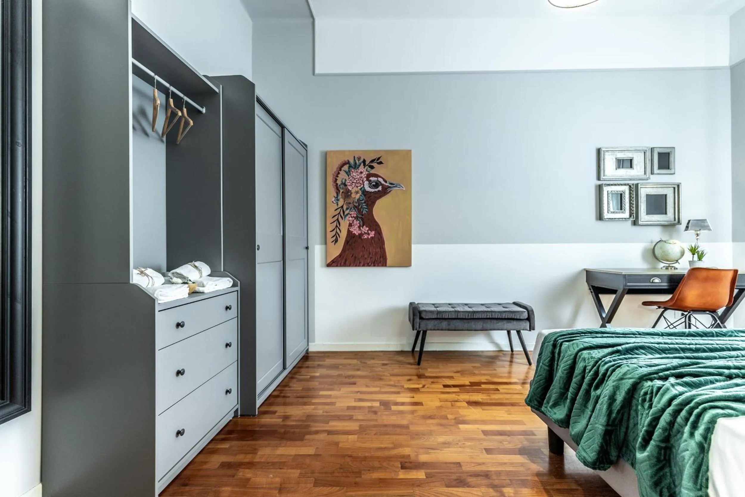Bedroom, Bed in HouSmart Capo di Lucca 1