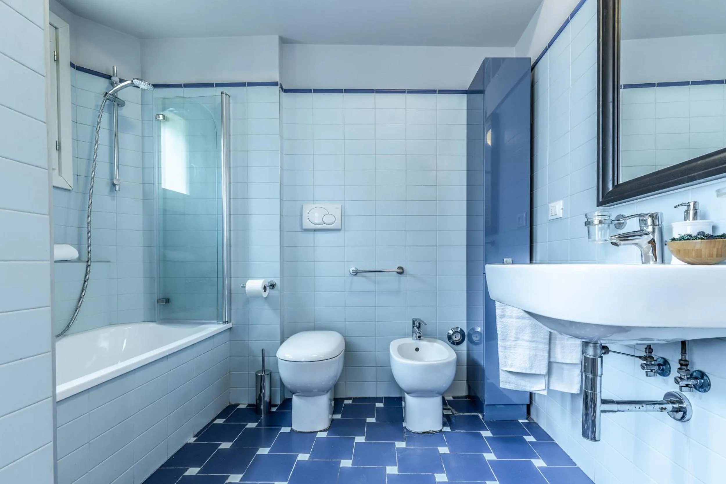 Bathroom in HouSmart Capo di Lucca 1