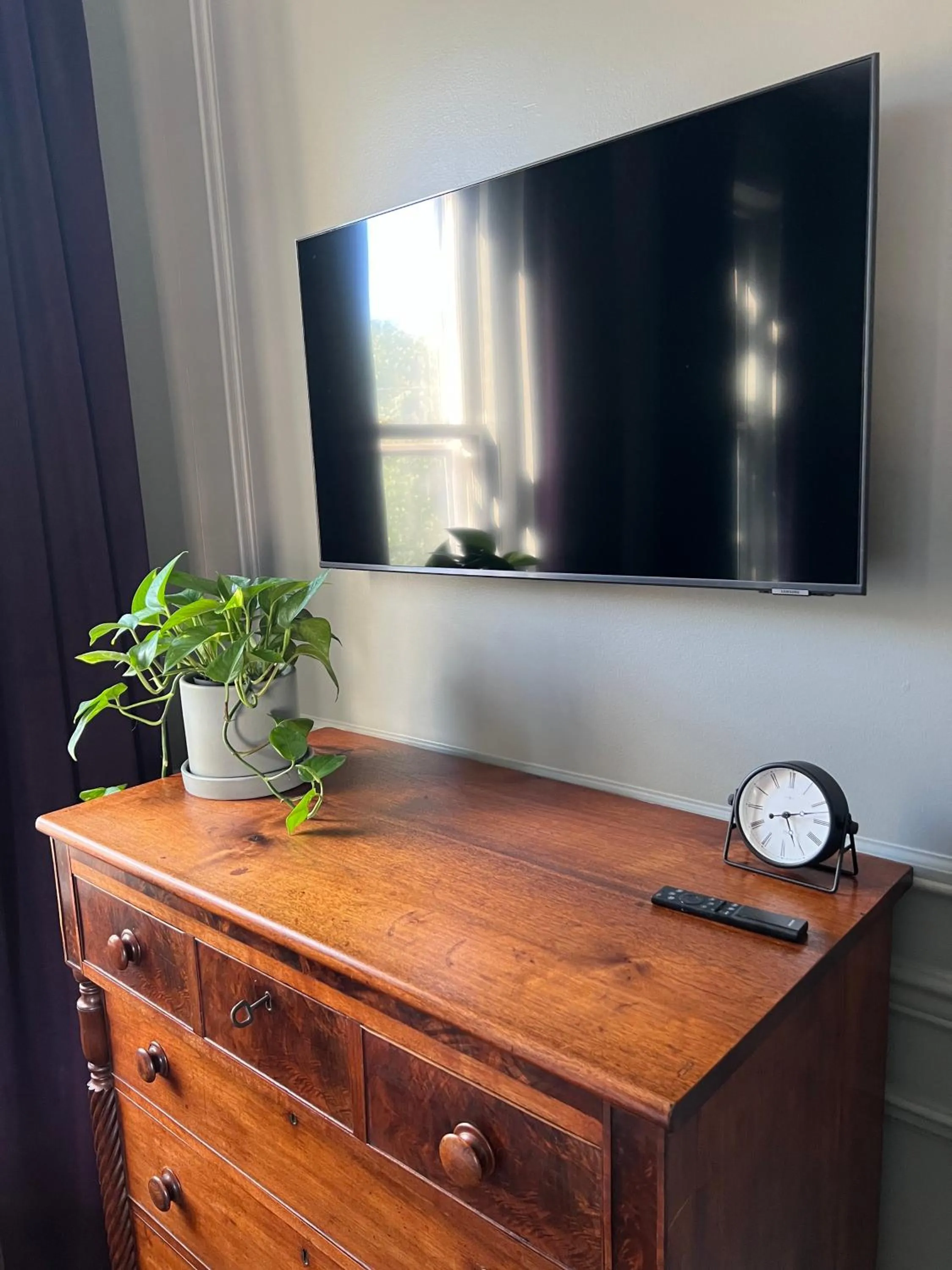 TV and multimedia in The Boulevard Inn