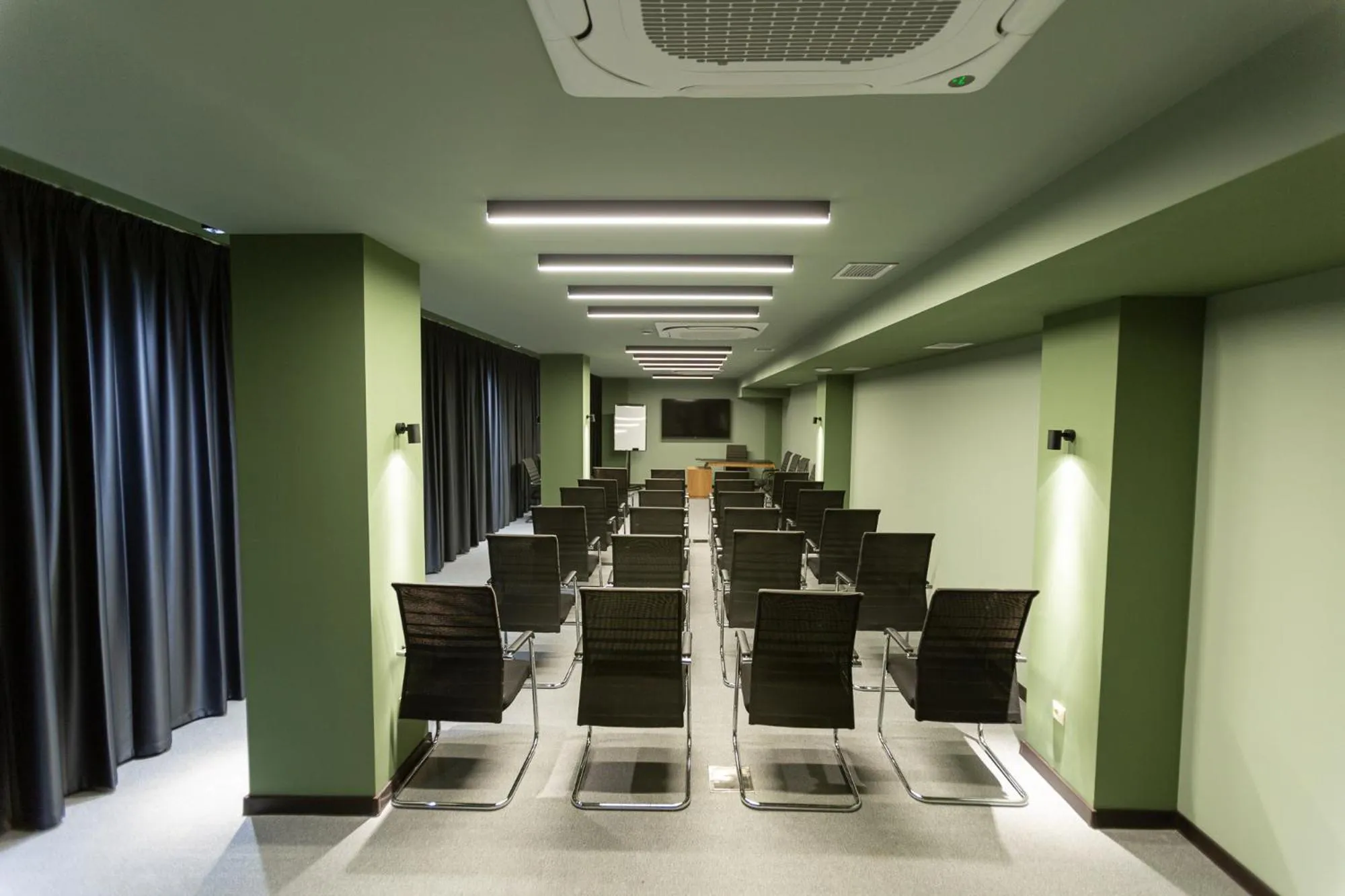 Meeting/conference room in West Inn Georgia