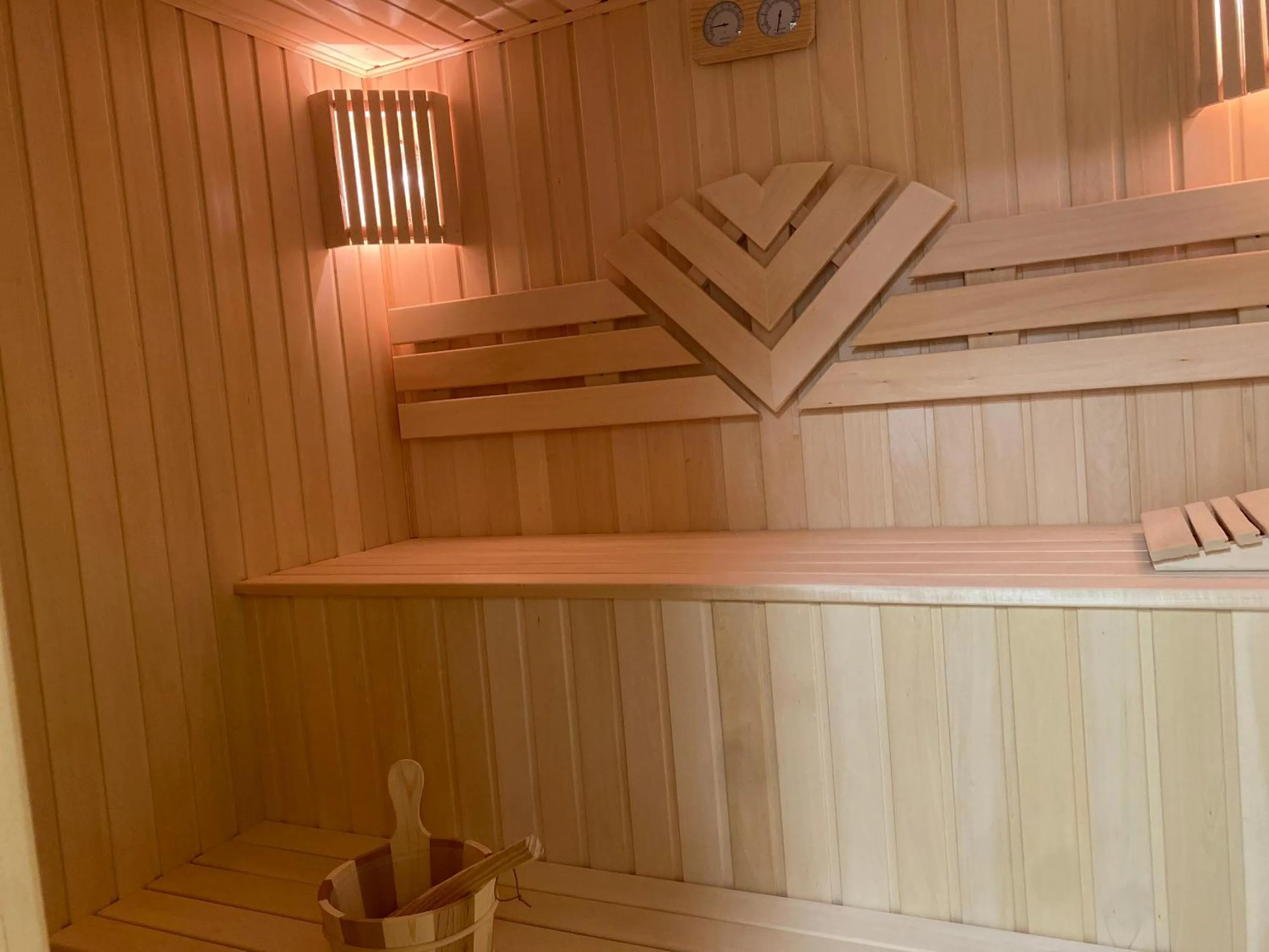 Sauna in Essam Deluxe Hotel