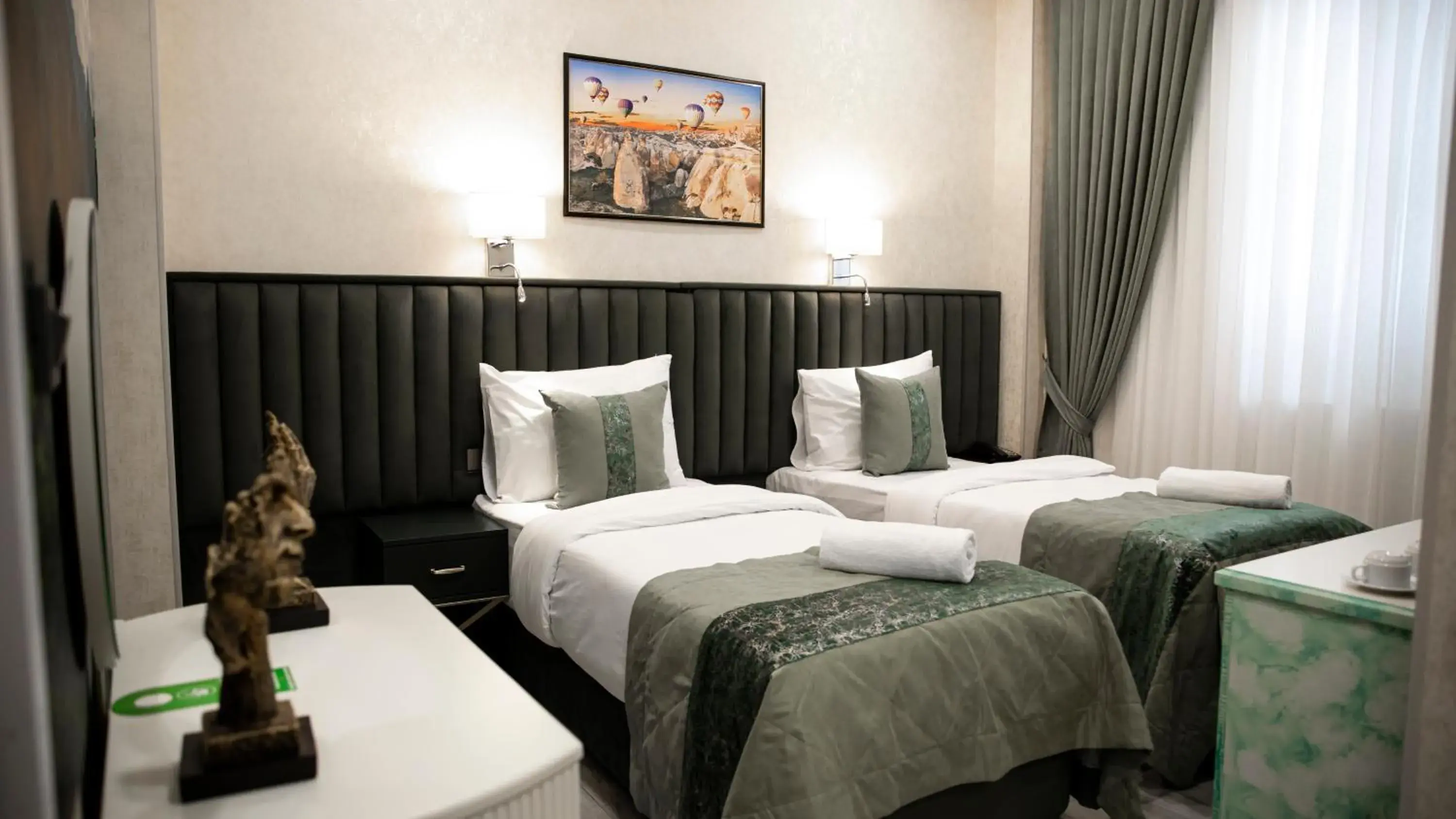 Standard Twin Room in Essam Deluxe Hotel Standard Twin Room in Essam Deluxe Hotel