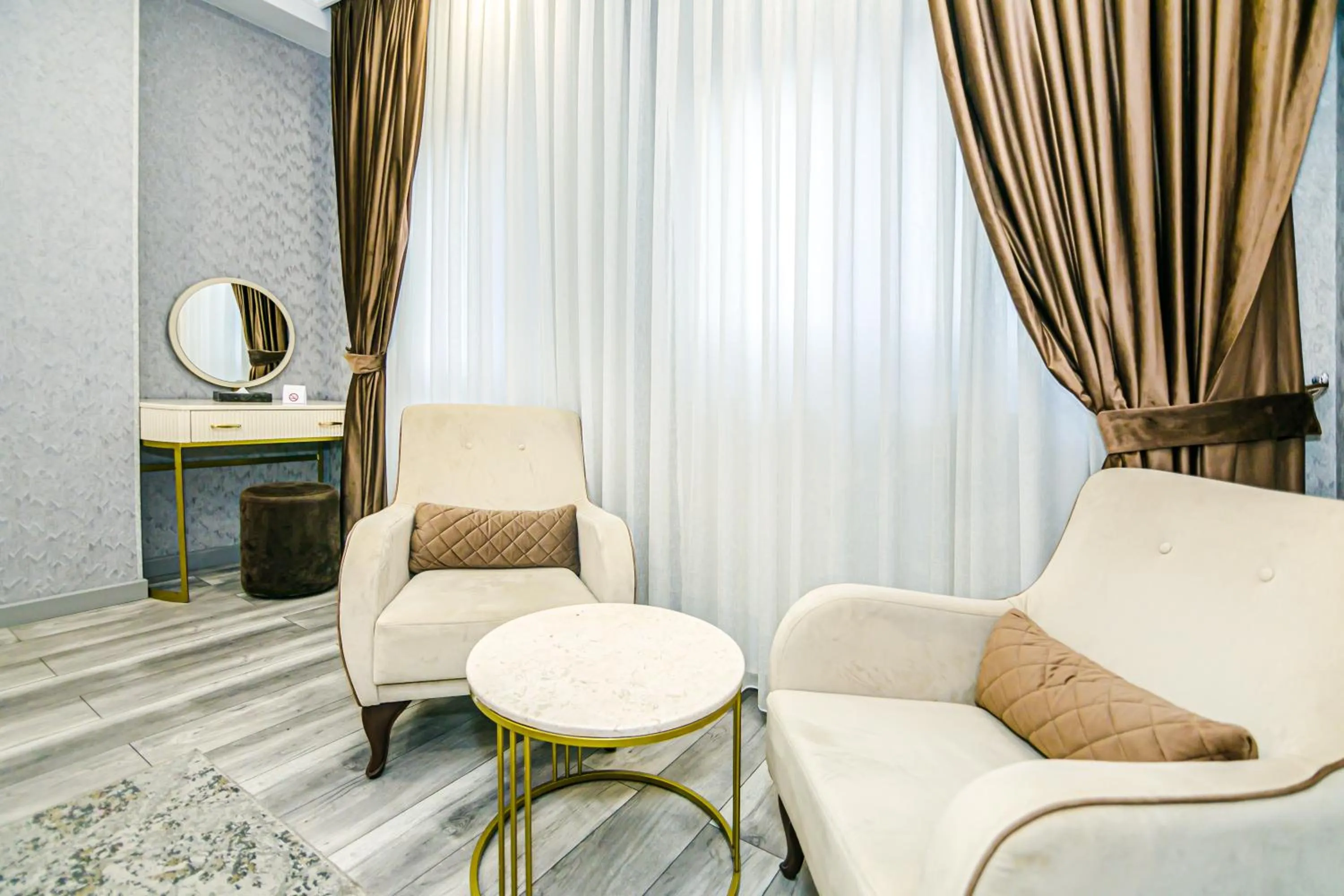 Photo of the whole room in Essam Deluxe Hotel