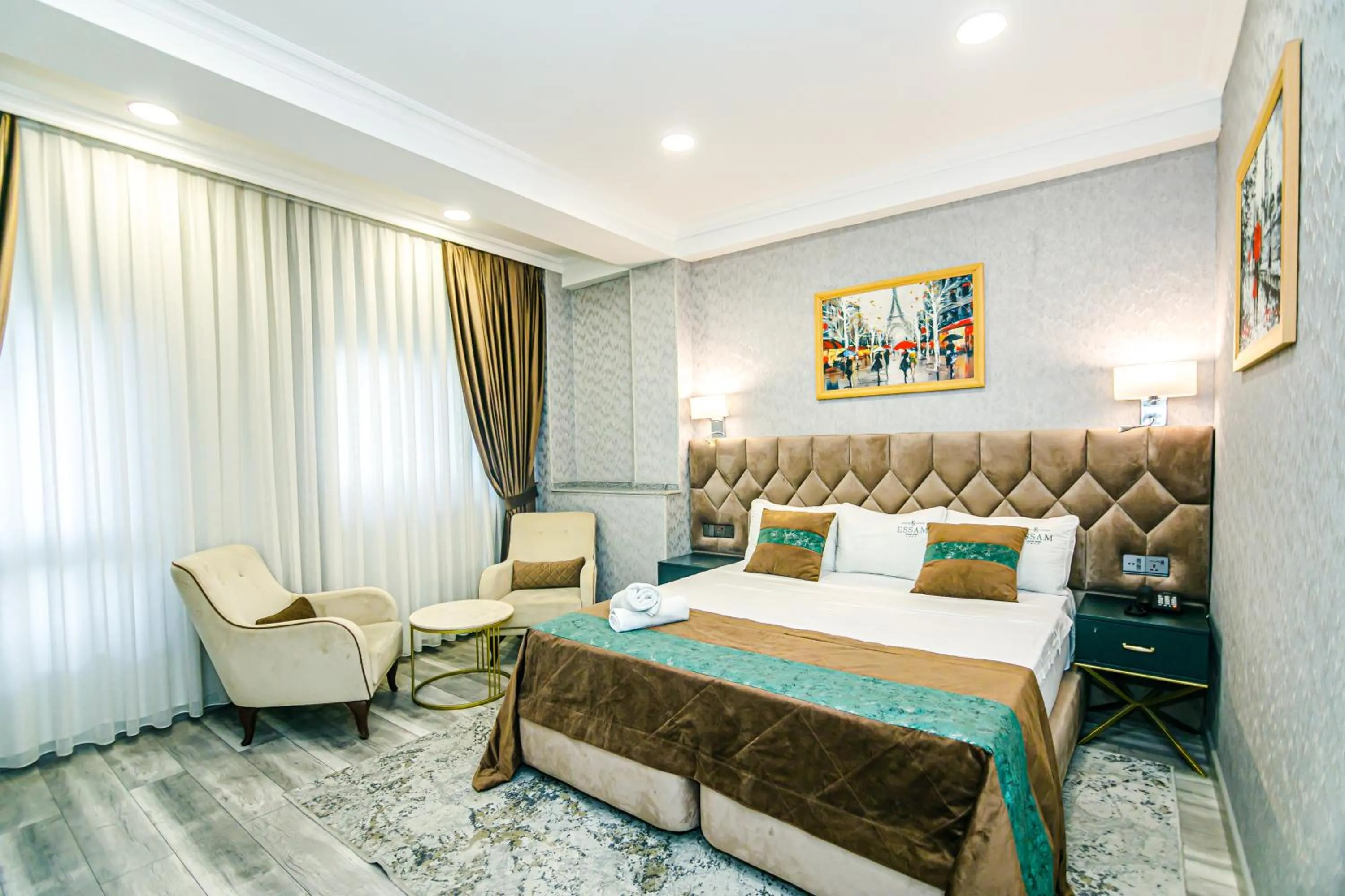 Photo of the whole room, Bed in Essam Deluxe Hotel