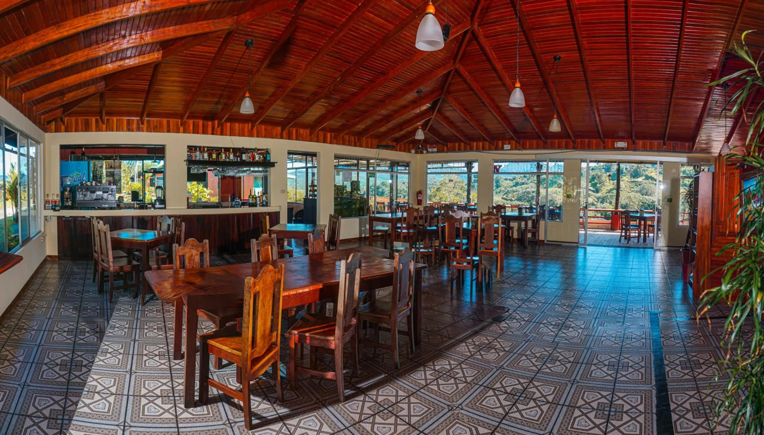 Restaurant/places to eat in Chateau Arenal Hotel & Restaurante