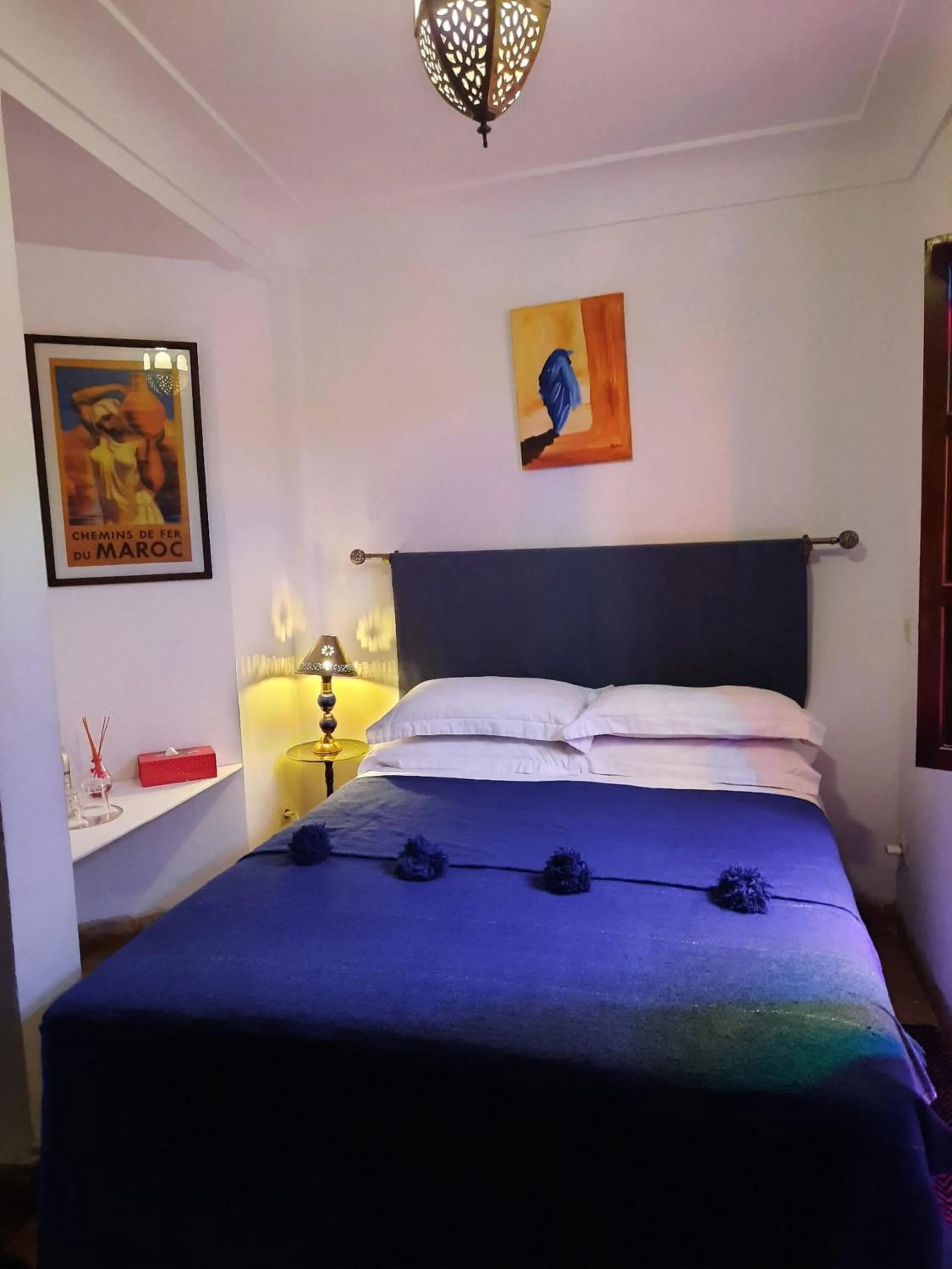 Bedroom, Bed in Riad Aubrac
