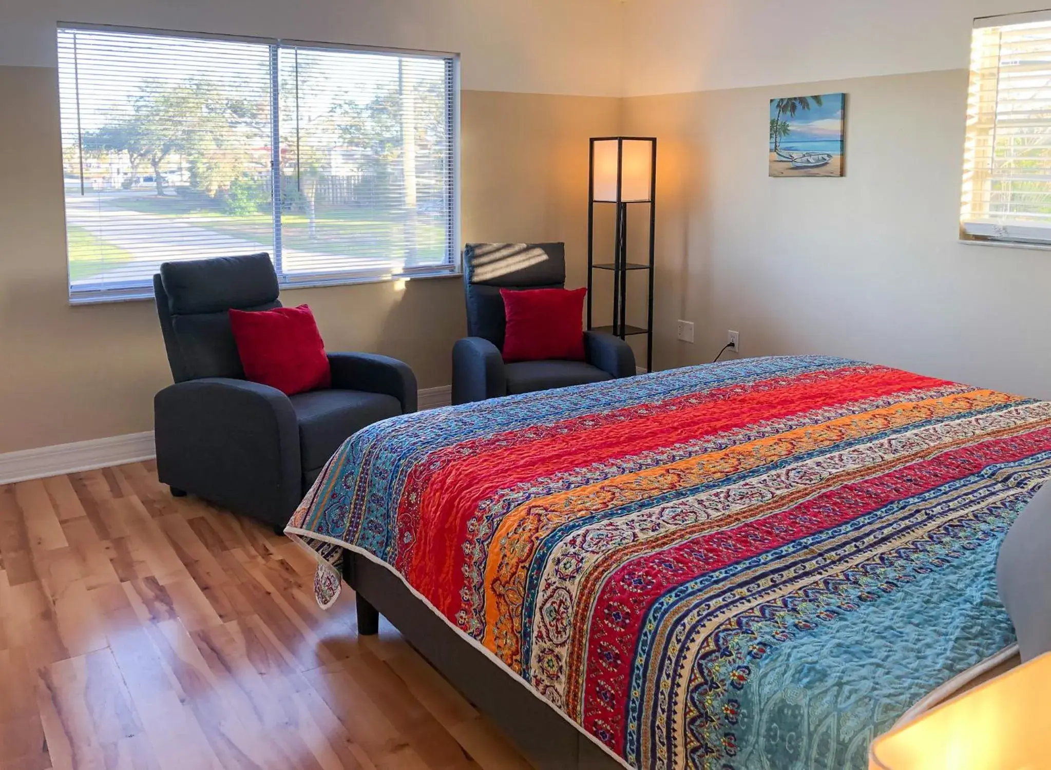 Lazy Cuckoo Inn - Sleek and Stylish Studio Apartments Lazy Cuckoo Inn - Sleek and Stylish Studio Apartments