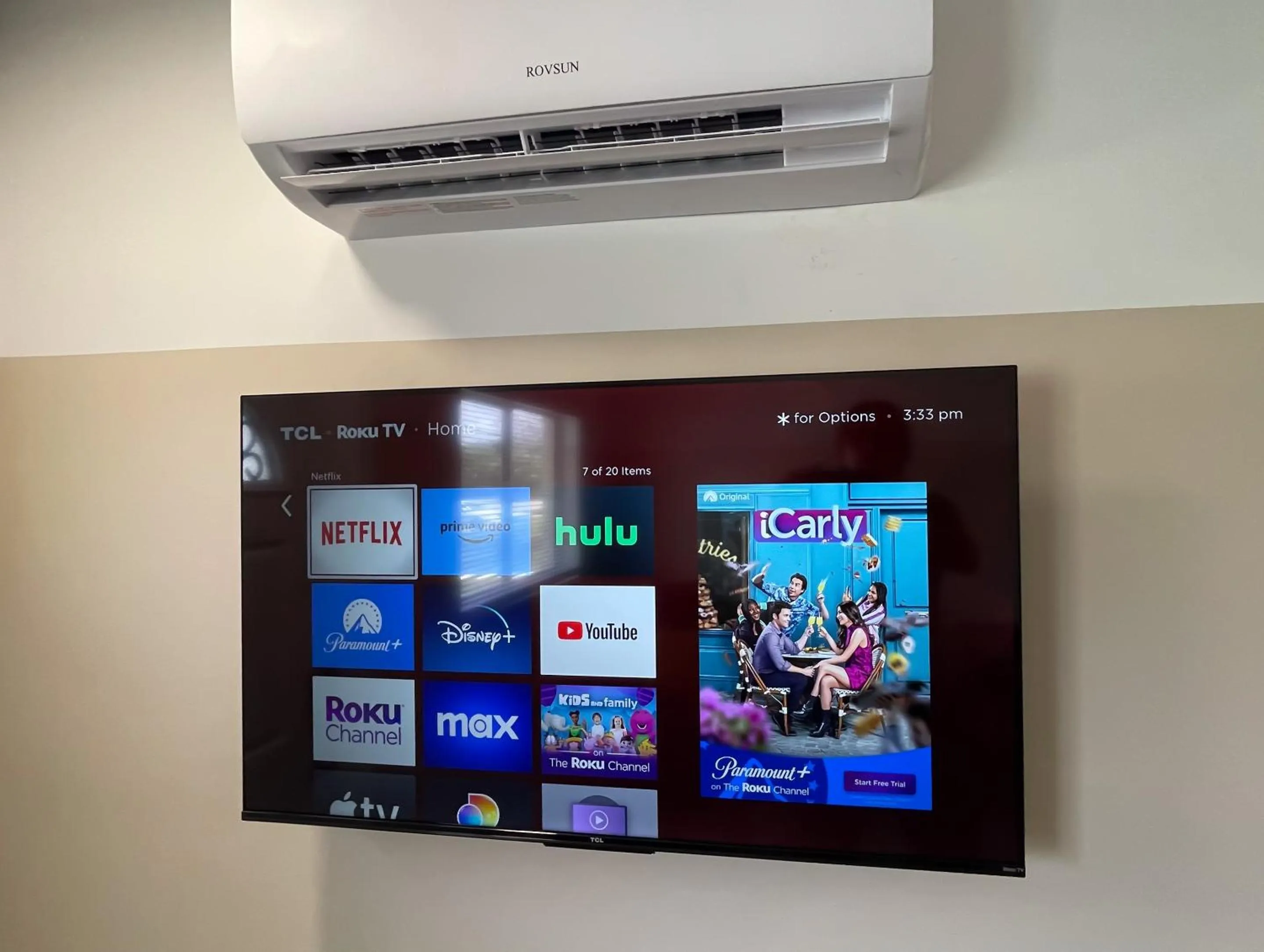 air conditioner in Lazy Cuckoo Inn - Sleek and Stylish Studio Apartments