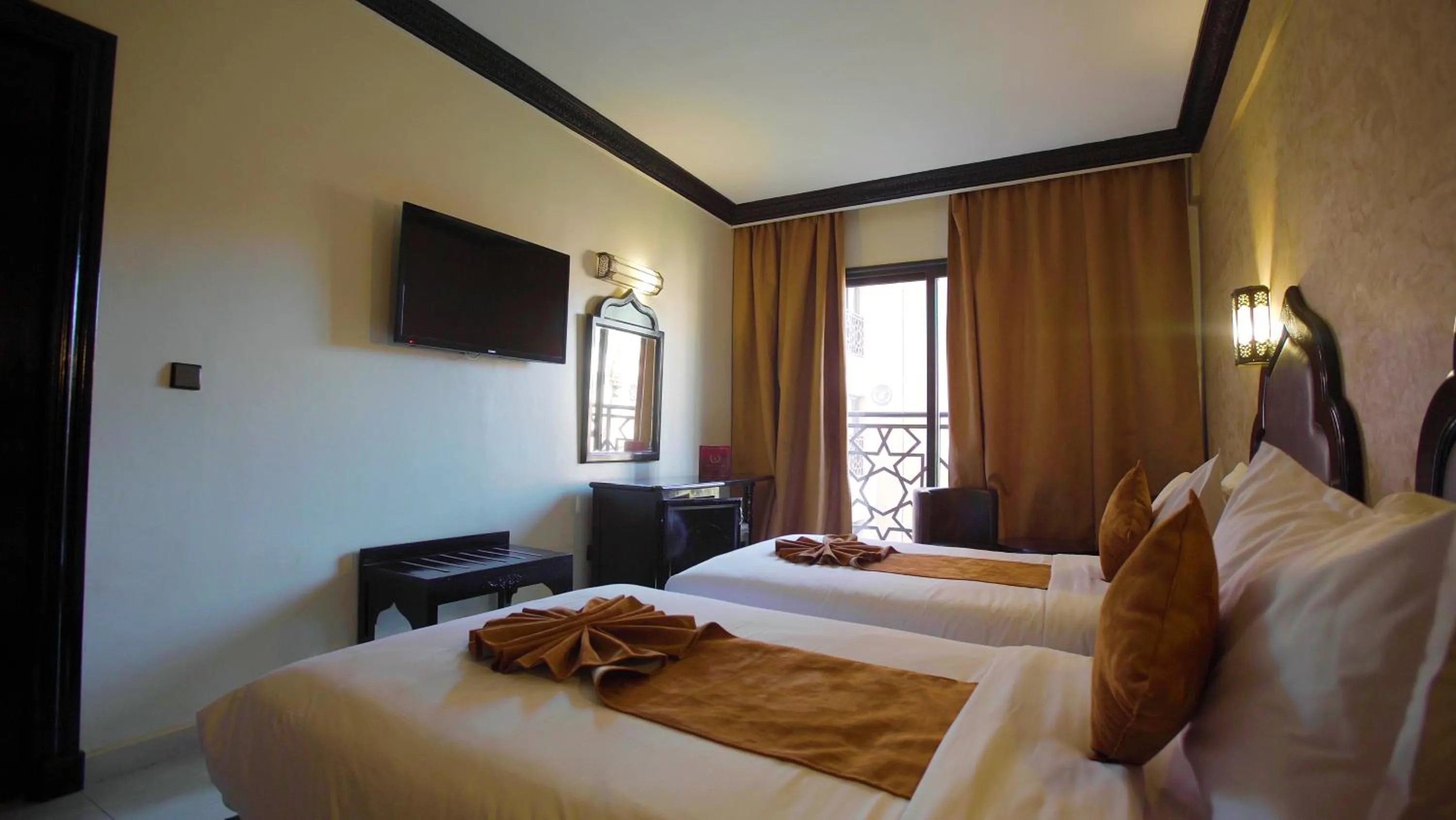 View (from property/room), Bed in Hotel Imperial Plaza & Spa