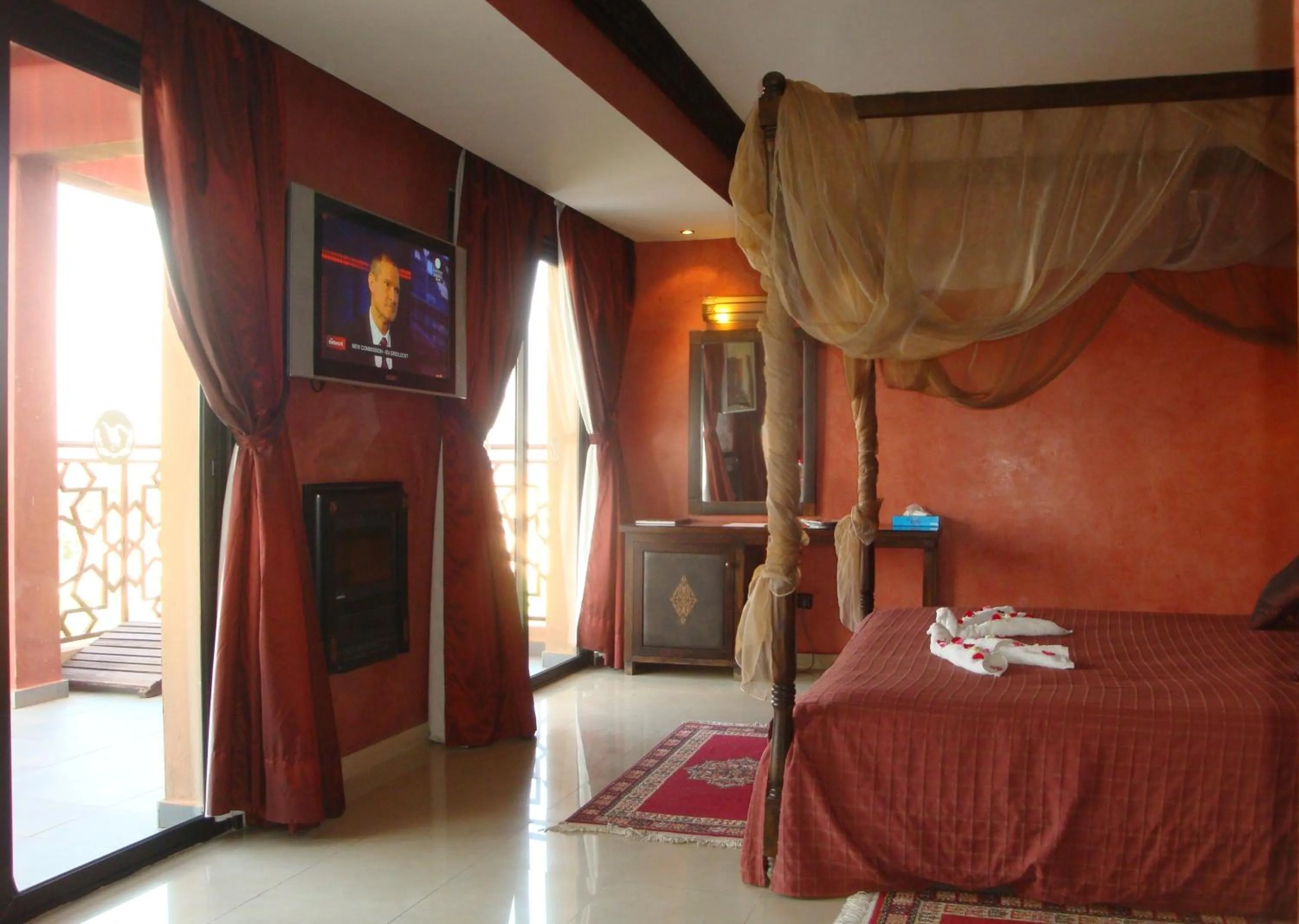 Decorative detail, Bed in Hotel Imperial Plaza & Spa