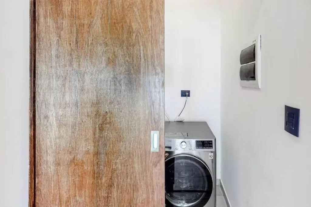 washing machine in Spacious Condo, beautiful pool, Wi-Fi - Casa Kaanal 104