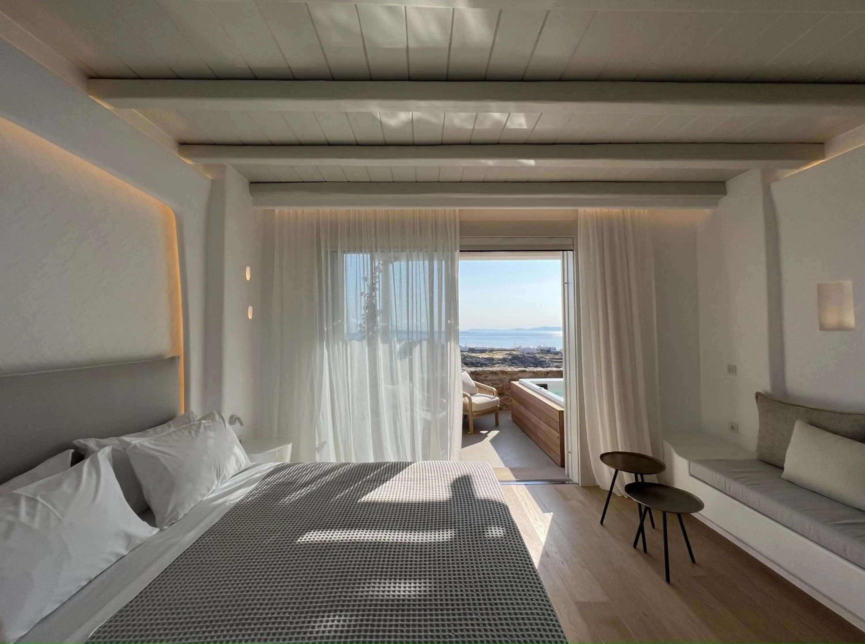 Photo of the whole room, Bed in Nomia Sunset Suites Mykonos