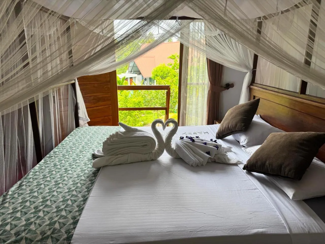 Bed in Steps Garden Resort