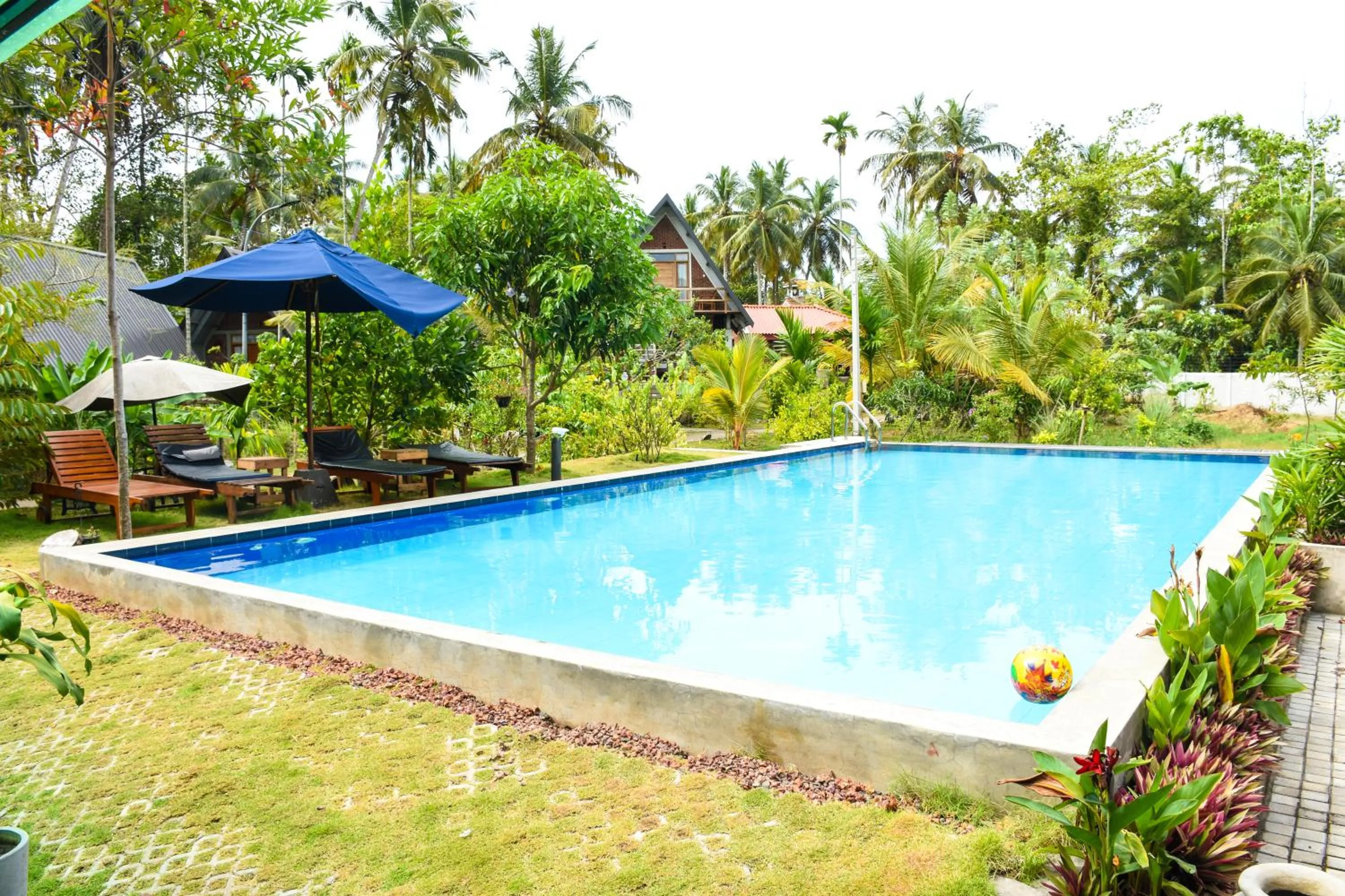 Pool view in Steps Garden Resort