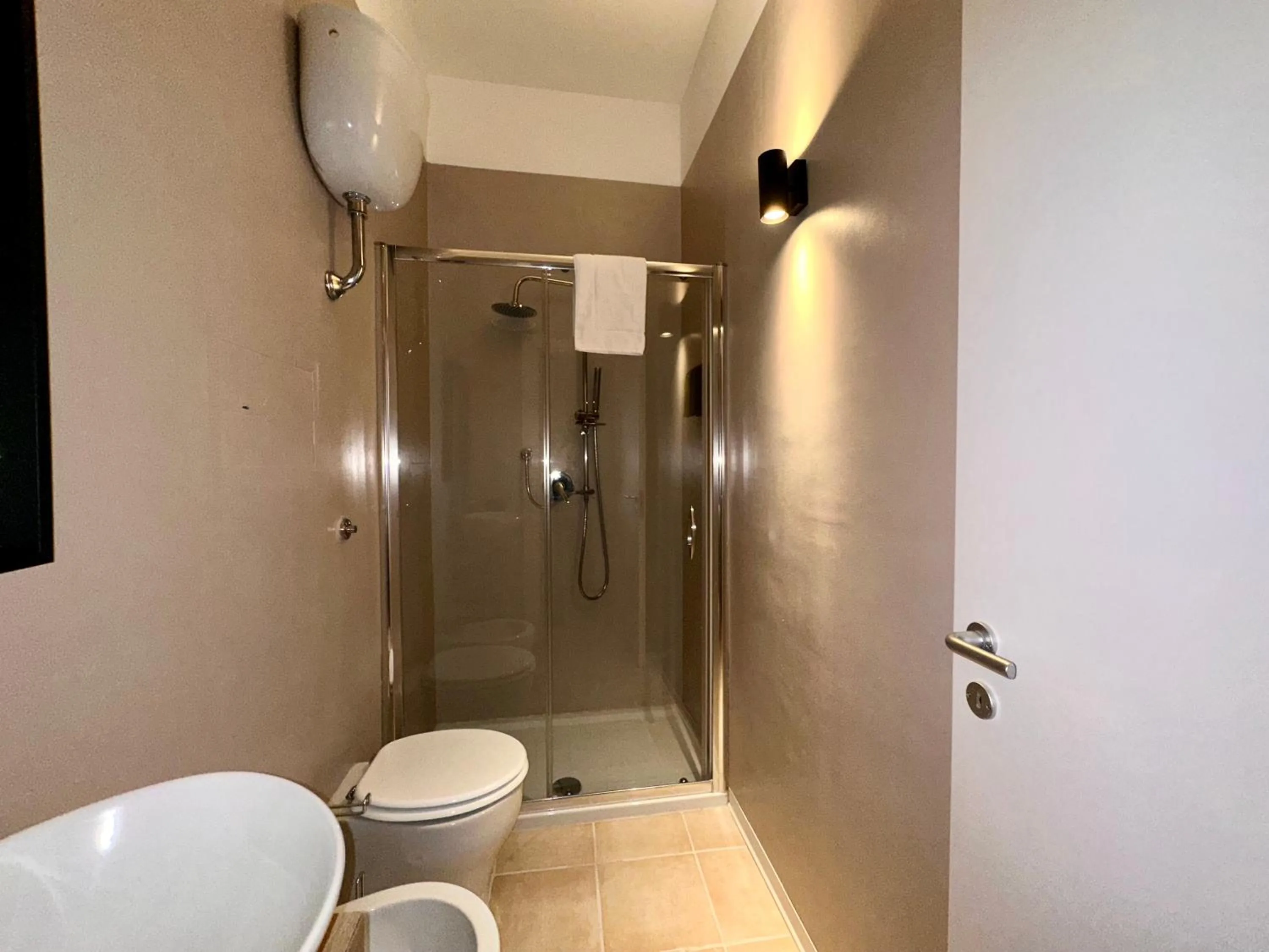 Shower in Mammina Home