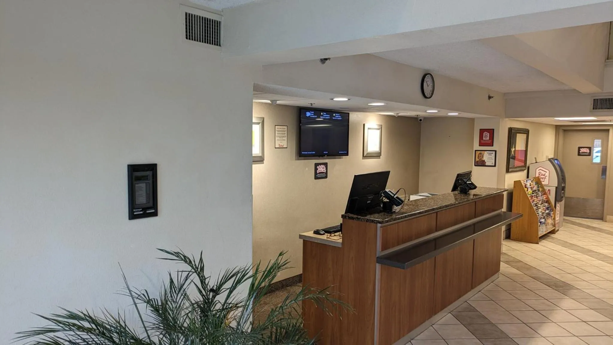 Lobby or reception in Red Roof Inn San Antonio Airport