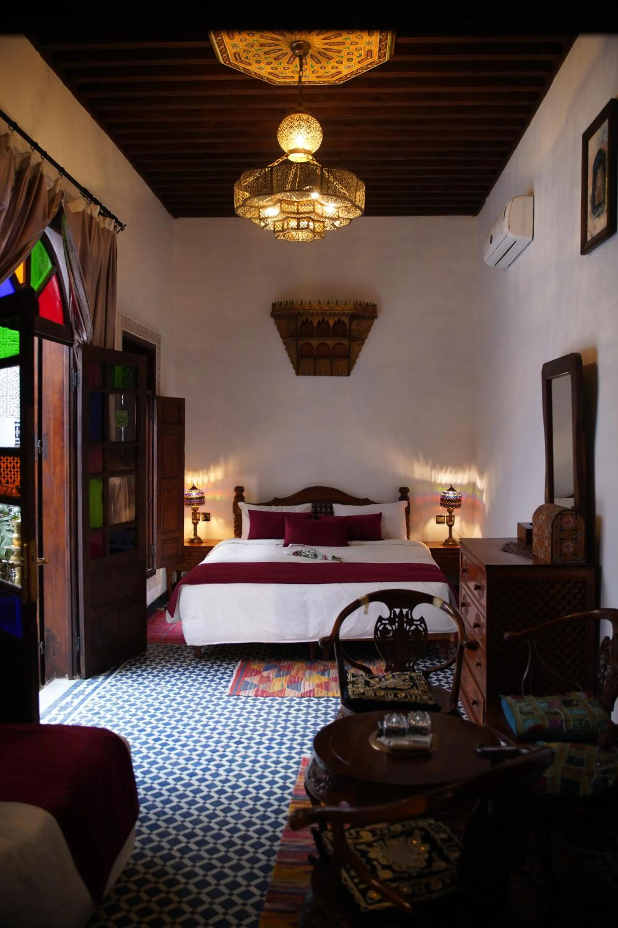 Bed in Riad Dar Chrifa - Luxury Escape