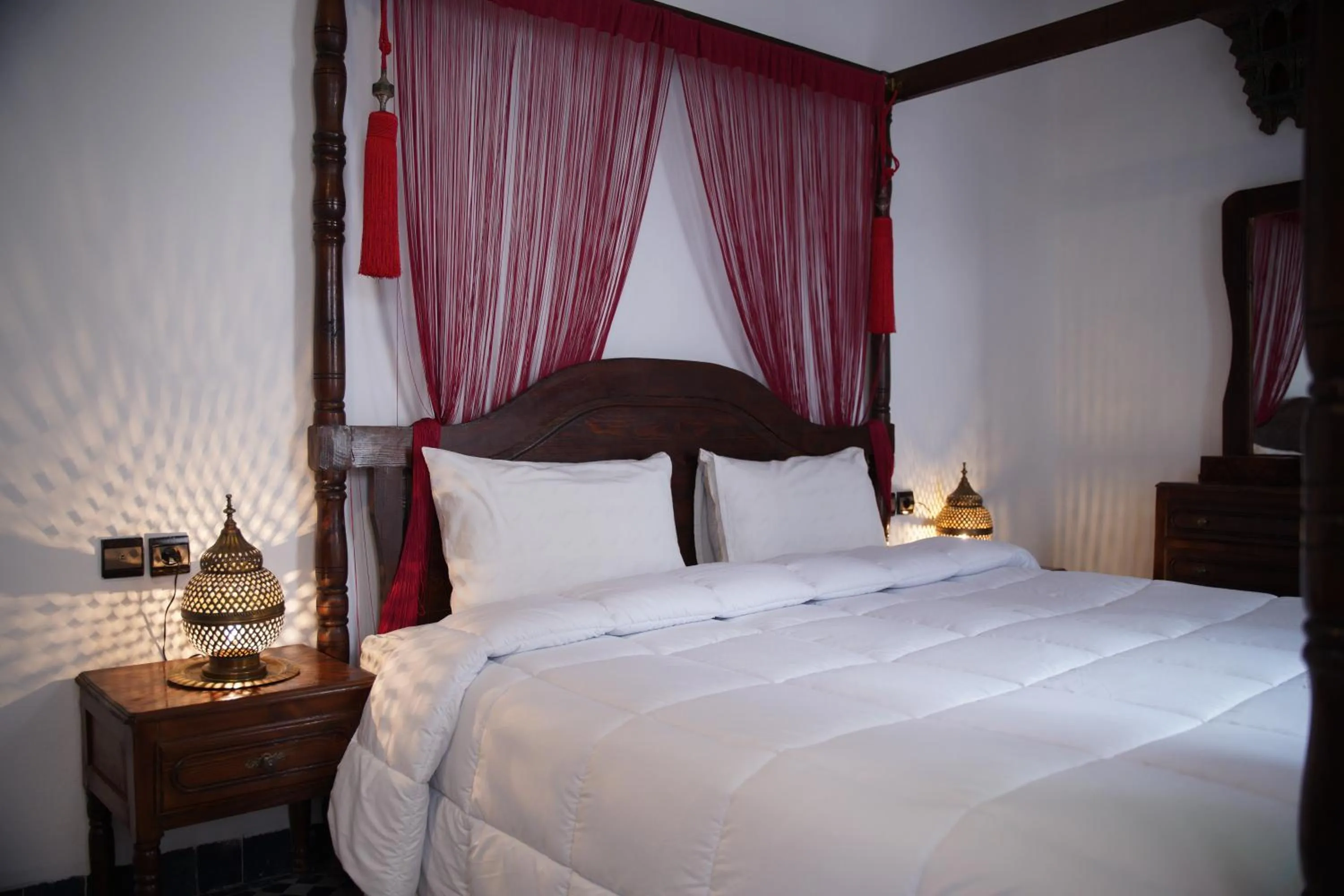 Bed in Riad Dar Chrifa - Luxury Escape
