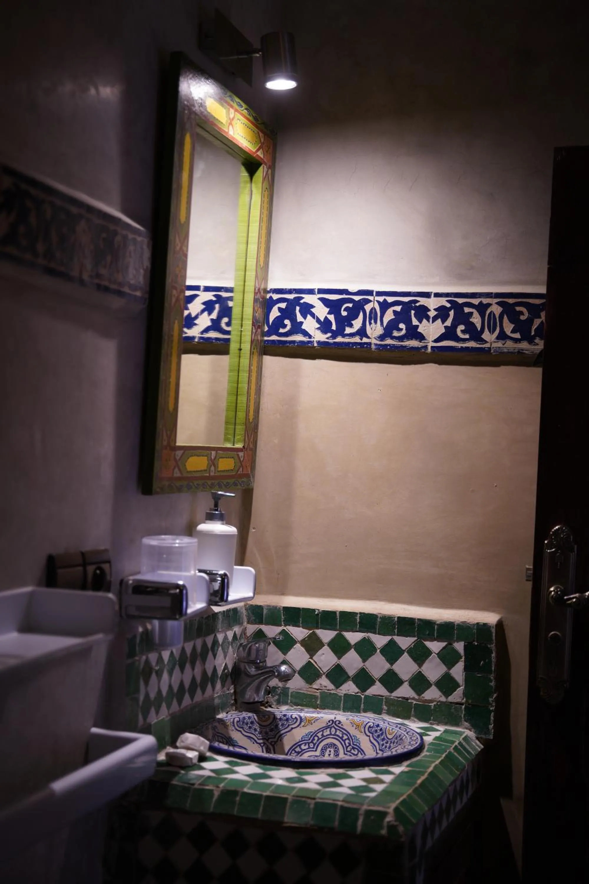 Riad Dar Chrifa - Luxury Escape