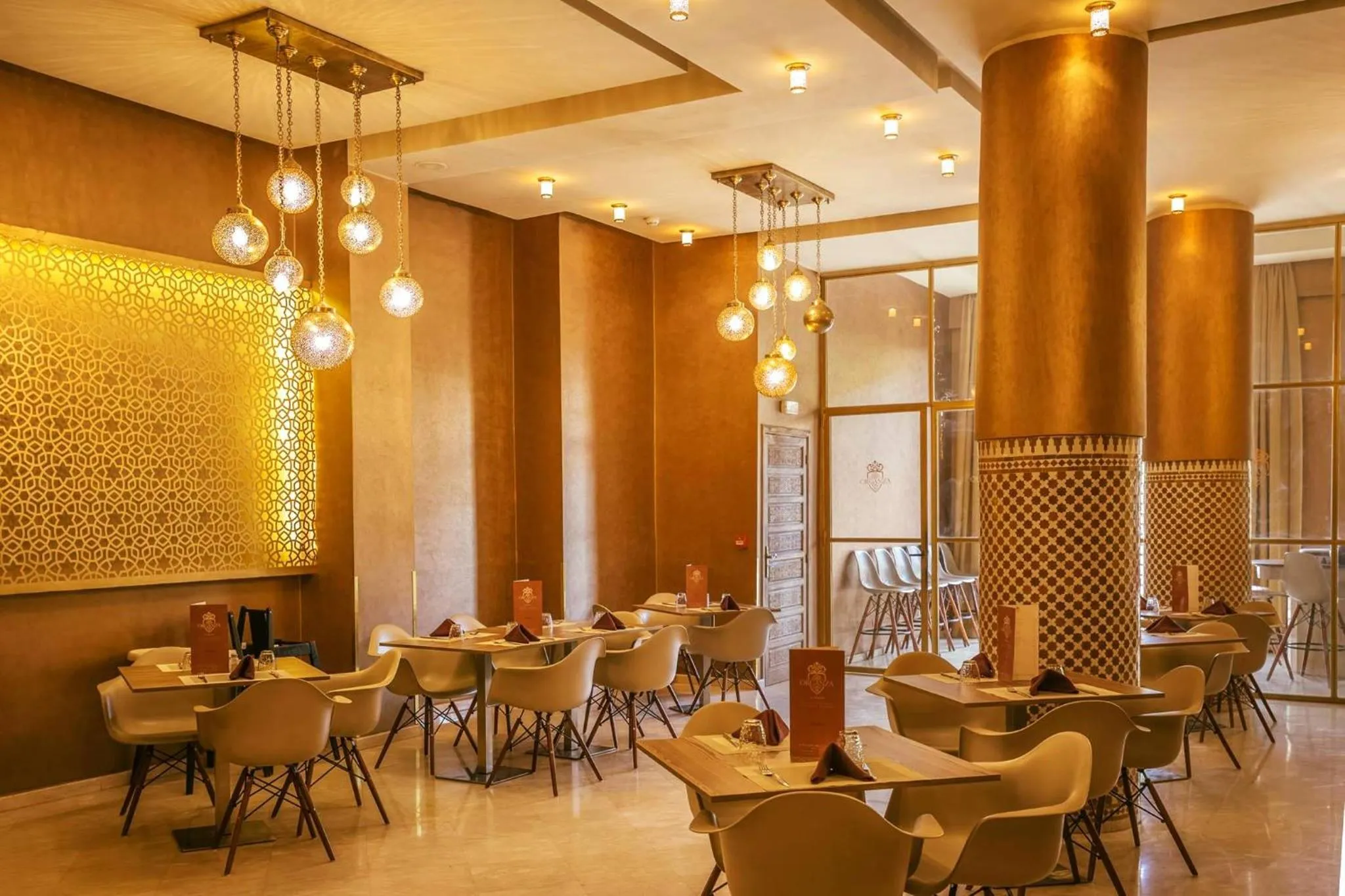 Restaurant/places to eat in Dellarosa Boutique Hotel and Spa