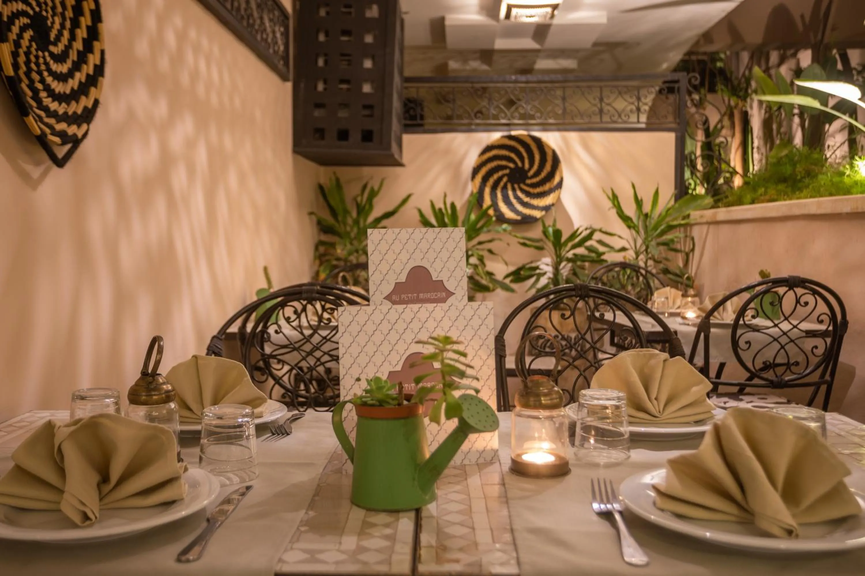 Restaurant/places to eat in Dellarosa Boutique Hotel and Spa