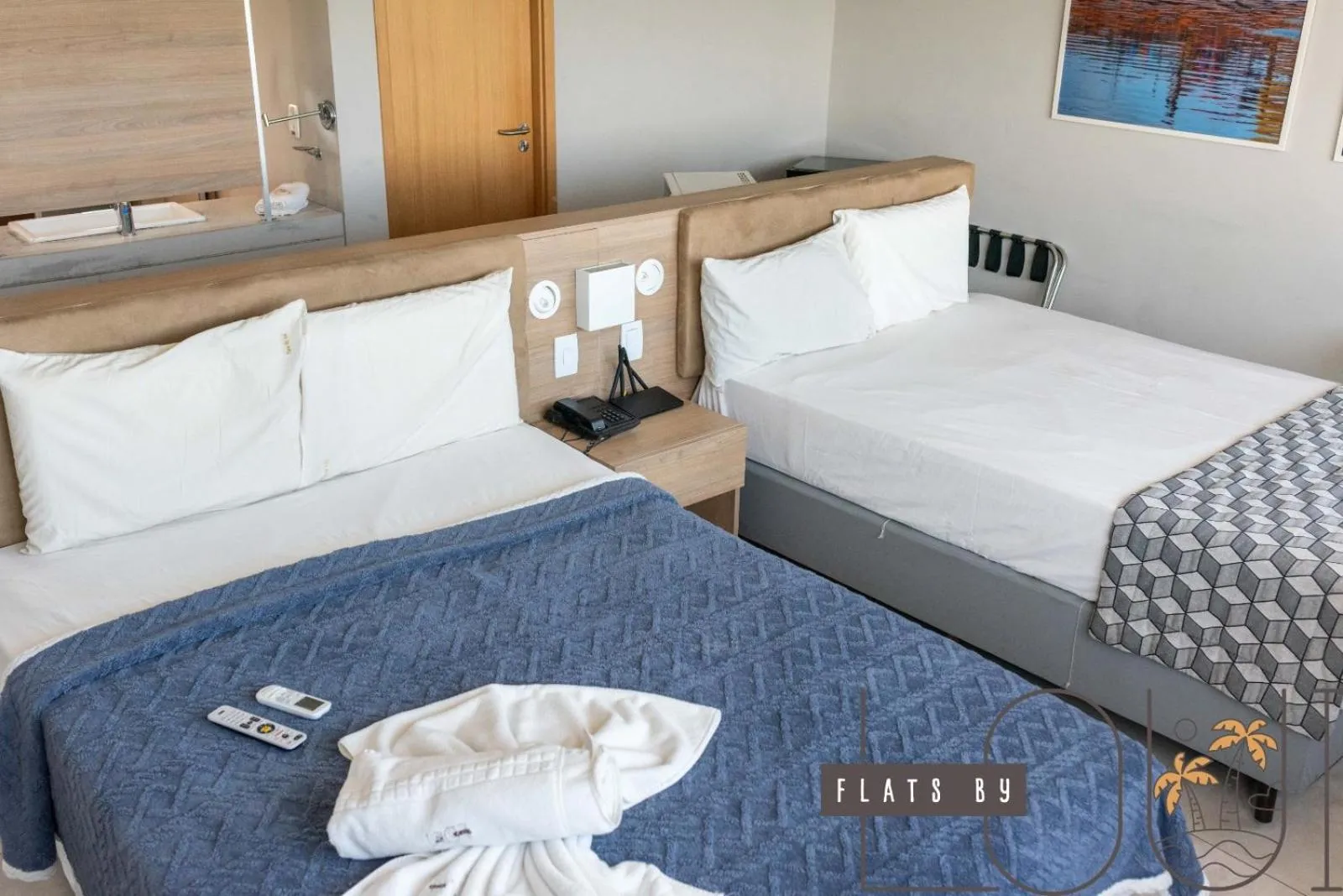 Bed in Paiva Flats By Loui