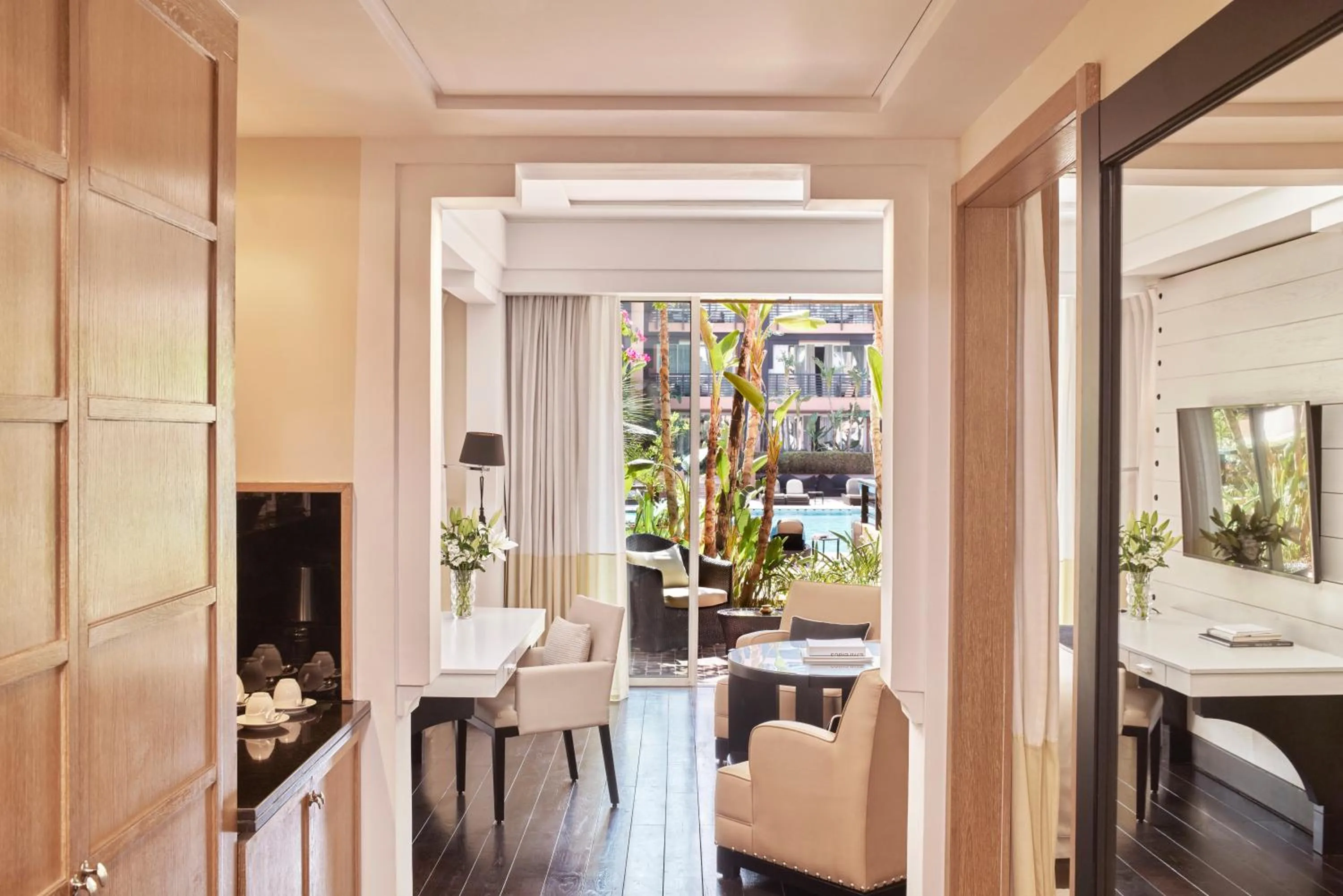 Bed in Hôtel & Ryads Barrière Le Naoura