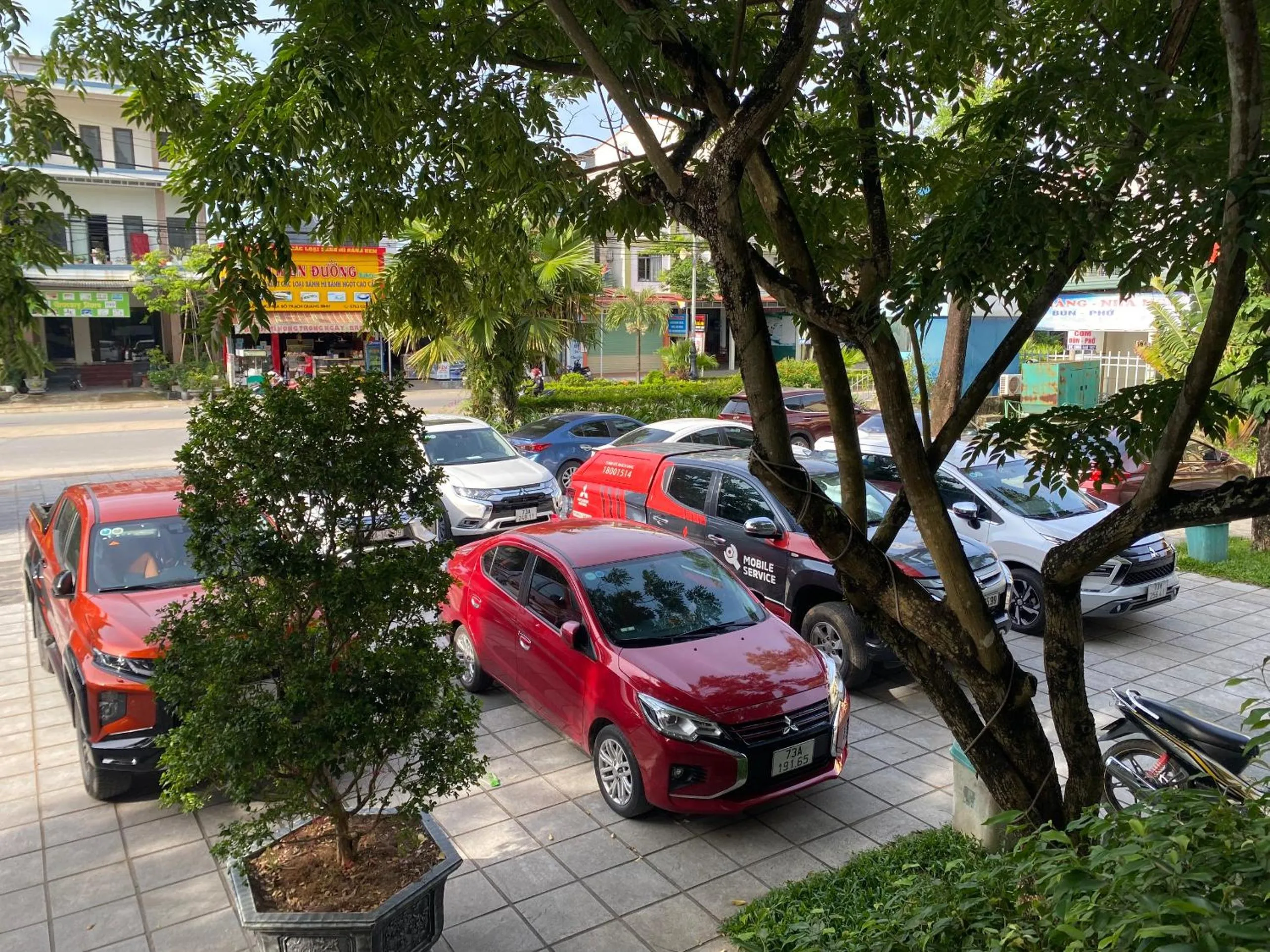 Parking in Heritage By Night