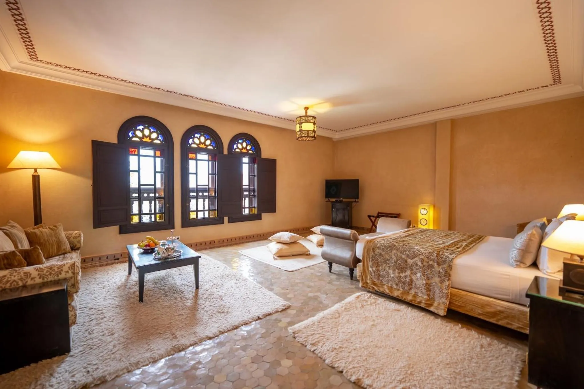 Photo of the whole room, Bed in Al Fassia Aguedal