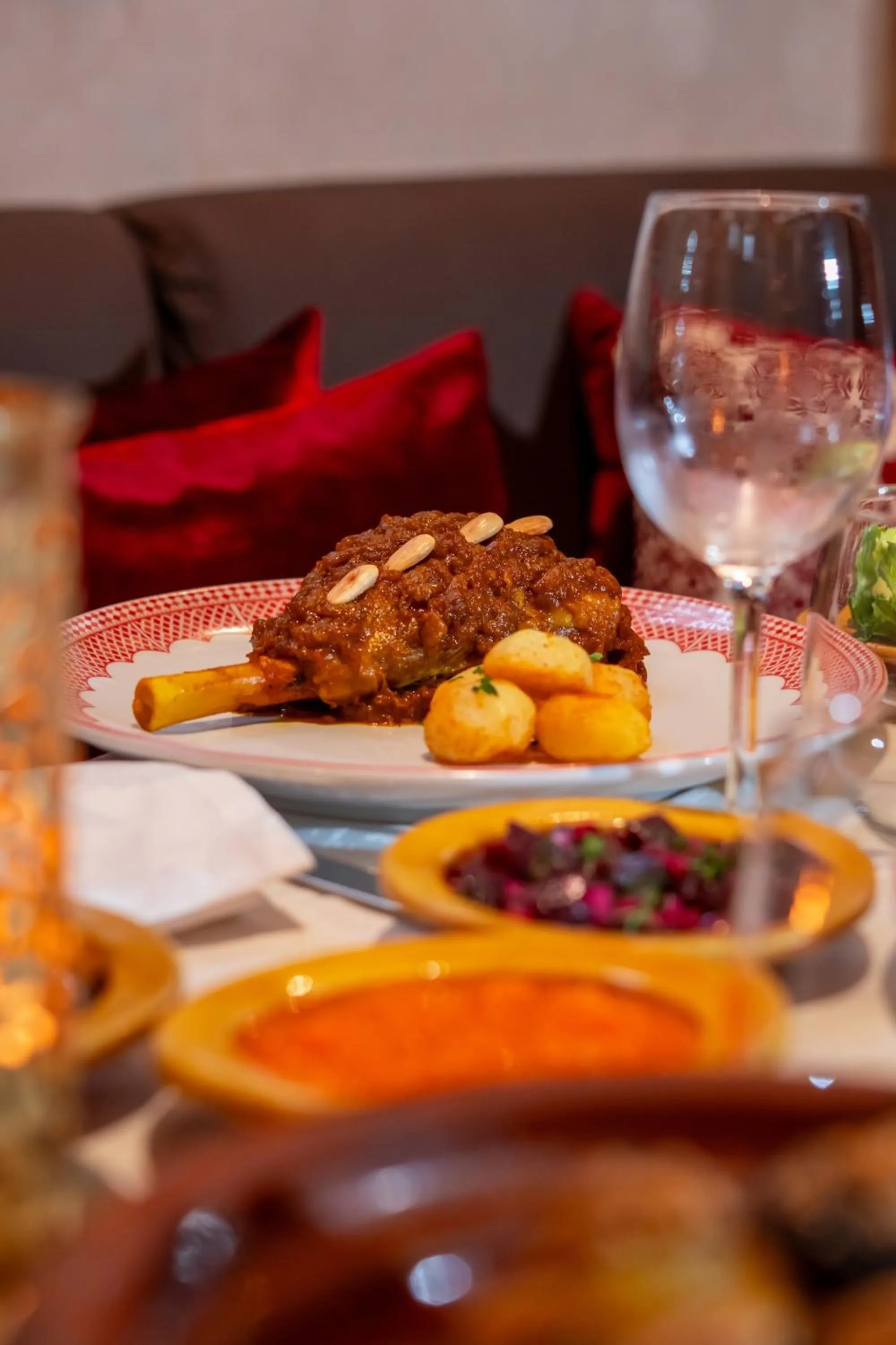 Restaurant/places to eat in Al Fassia Aguedal