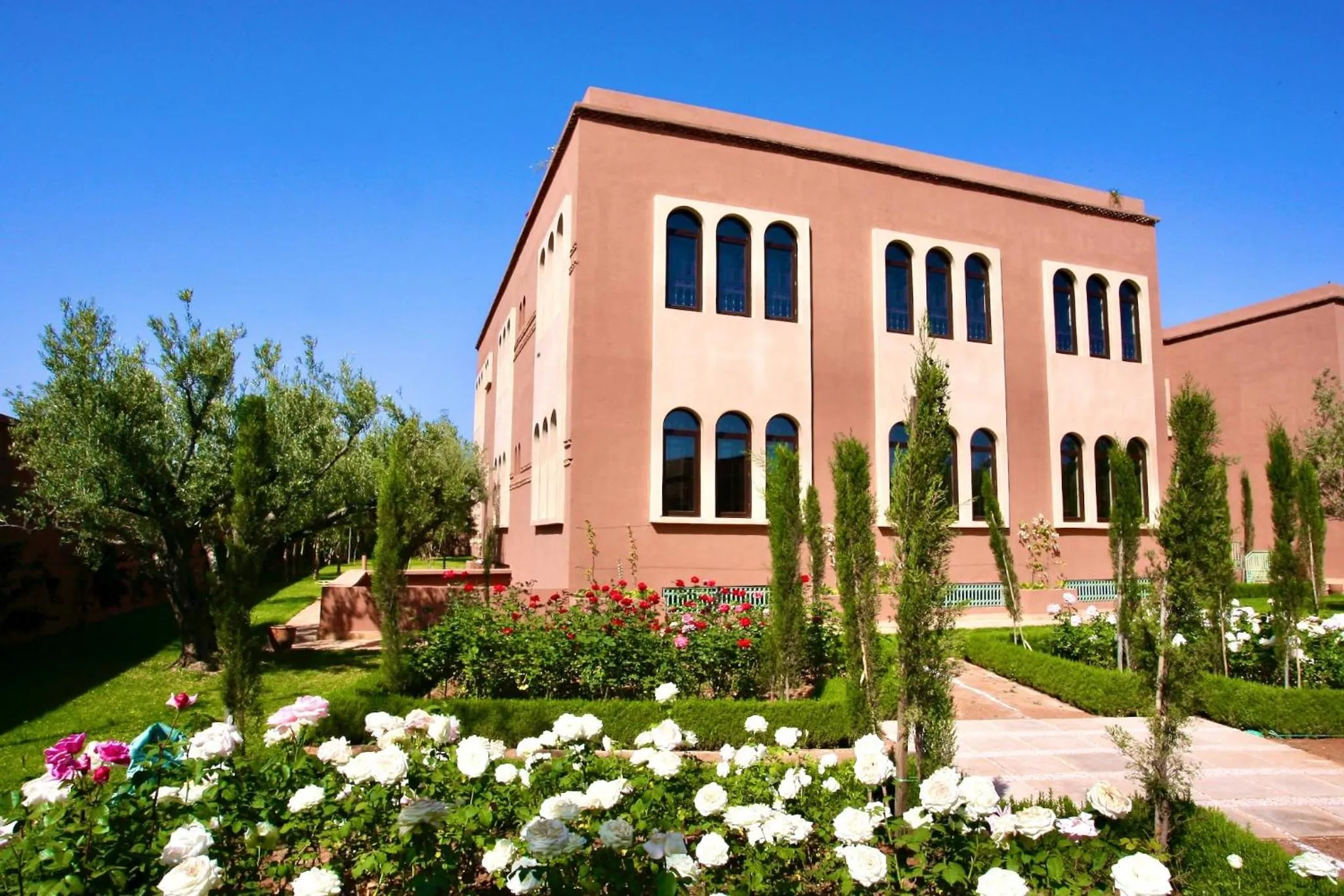 Property building in Al Fassia Aguedal